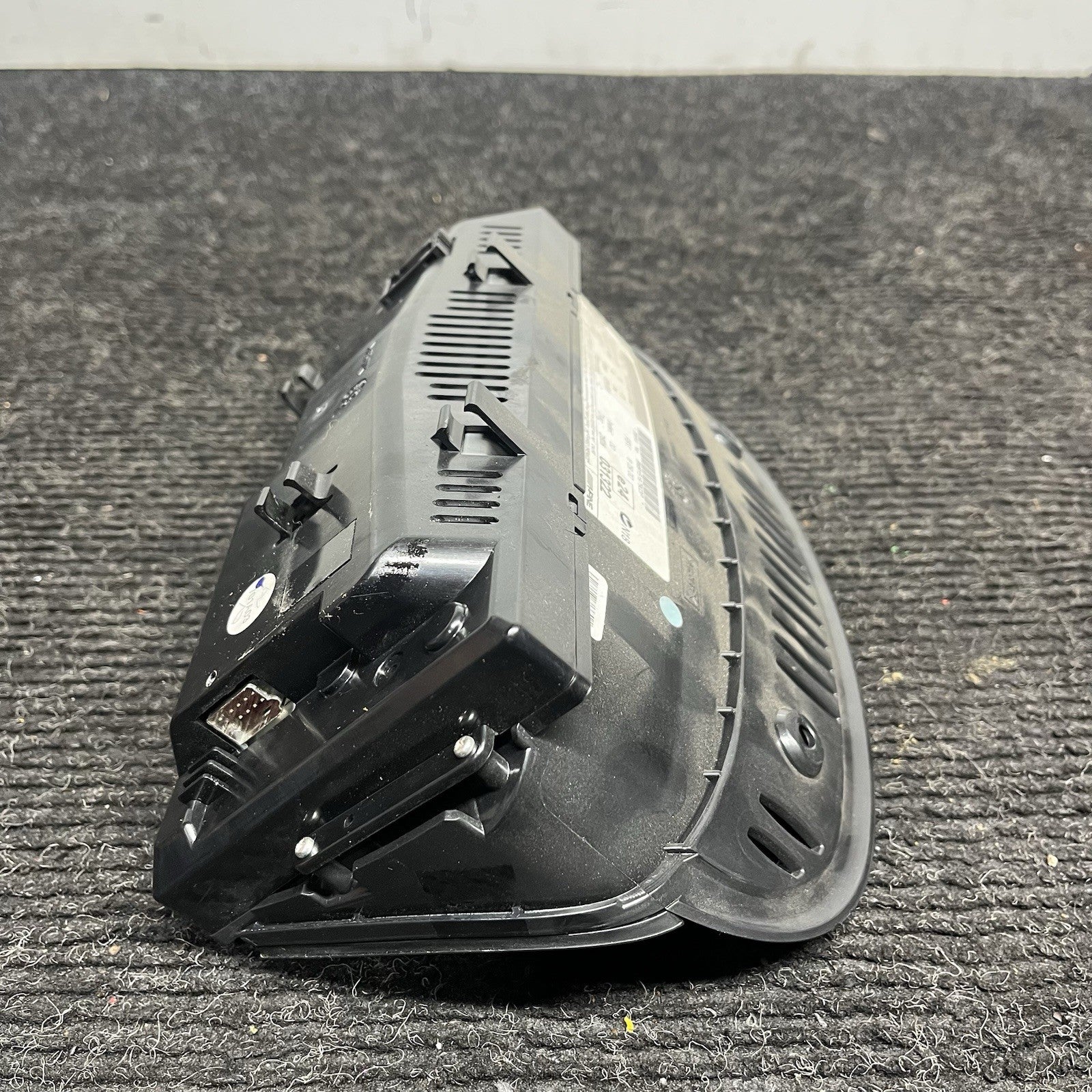 ☑️ 2008-2013 BMW M3 E92 E93 E90 NAVIGATION RADIO SCREEN MONITOR DISPLAY 9151979