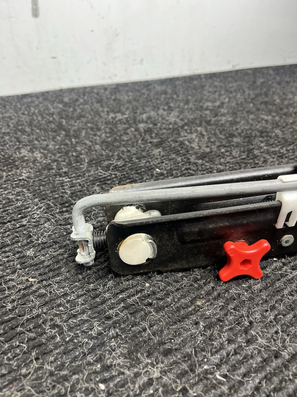 ☑️ 01-06 BMW E46 3-SERIES EMERGENCY SPARE TIRE LIFT JACK TOOL 1096202 OEM