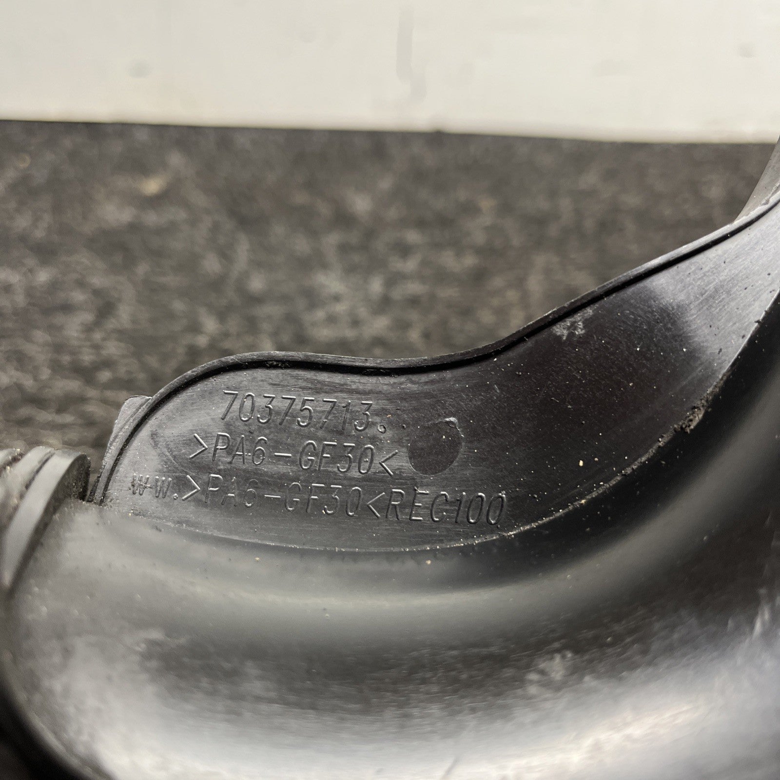☑️ Lower Bottom Turbo Air Duct Intake Boot Muffler Pipe OEM BMW E84 E90 E92 E93