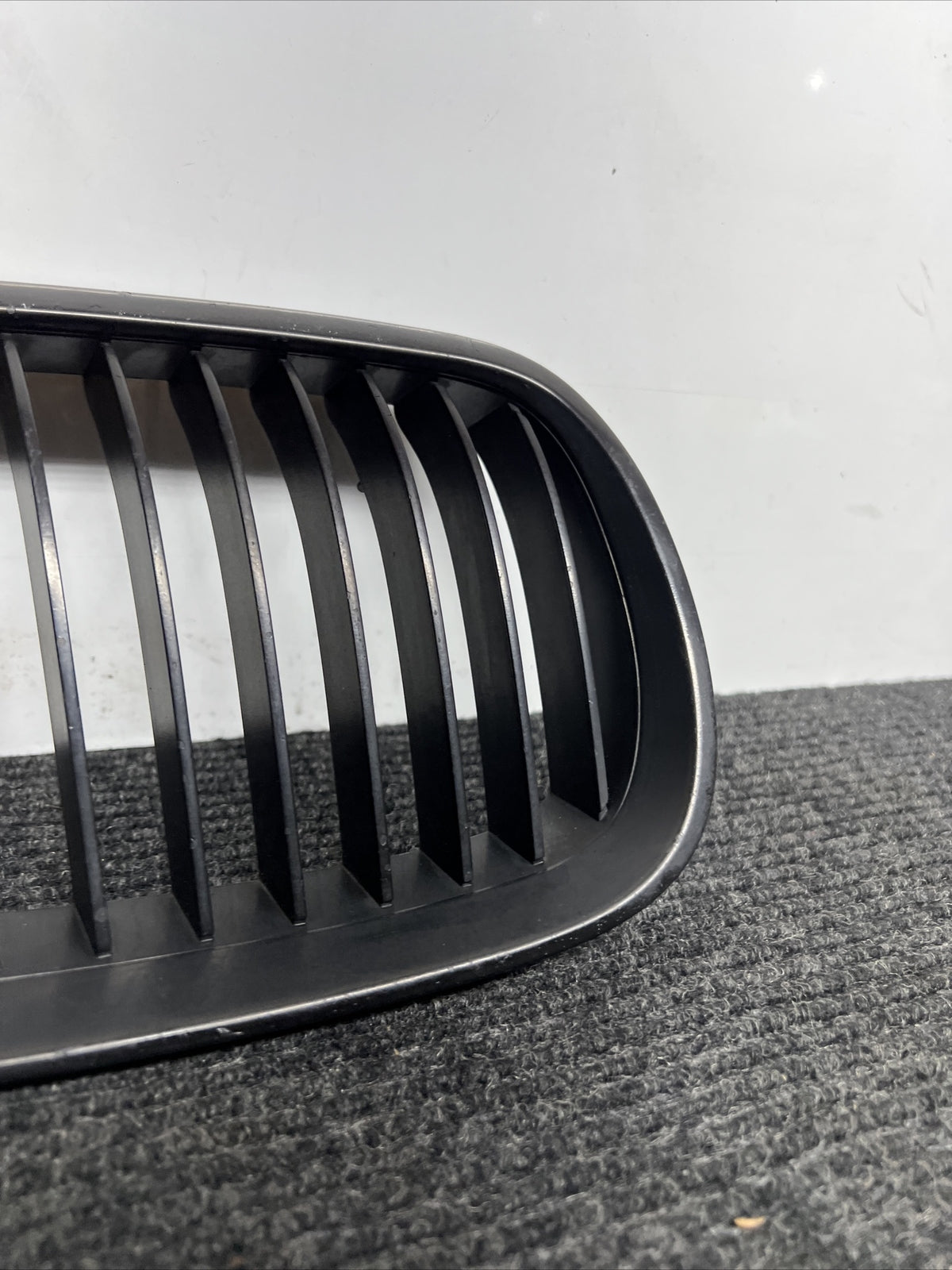 Front Hood Grille Right Passenger Side For BMW OEM# 51137157278 E92 E93 Chrome
