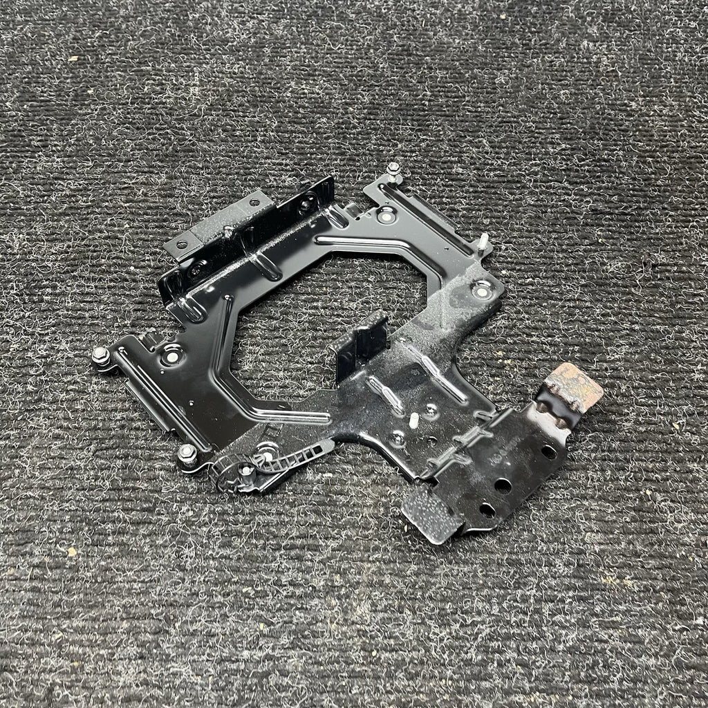 ☑️ 07-13 BMW 335i 335xi 328xi E90 E92 Telematics Module Bracket Holder 9135687