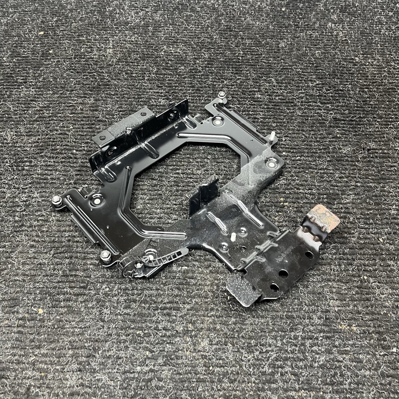 ☑️ 07-13 BMW 335i 335xi 328xi E90 E92 Telematics Module Bracket Holder 9135687