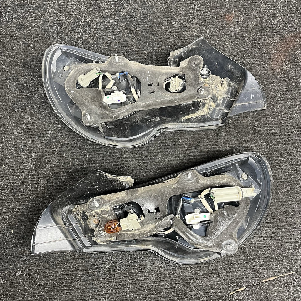 ☑️ 2013-2016 Scion FR-S Subaru BRZ LED Tail Light RH Passenger LH Driver OEM SET
