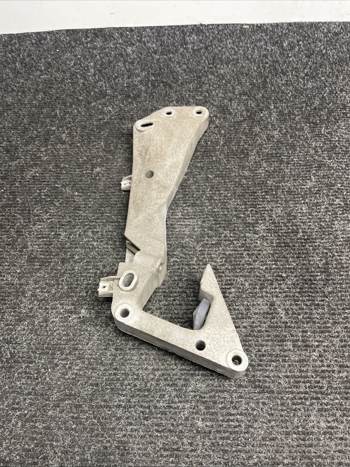 ☑️ 06-19 BMW E92 F30 F32 328XI 335XI 428XI AWD Transmission Mounting Bracket OEM