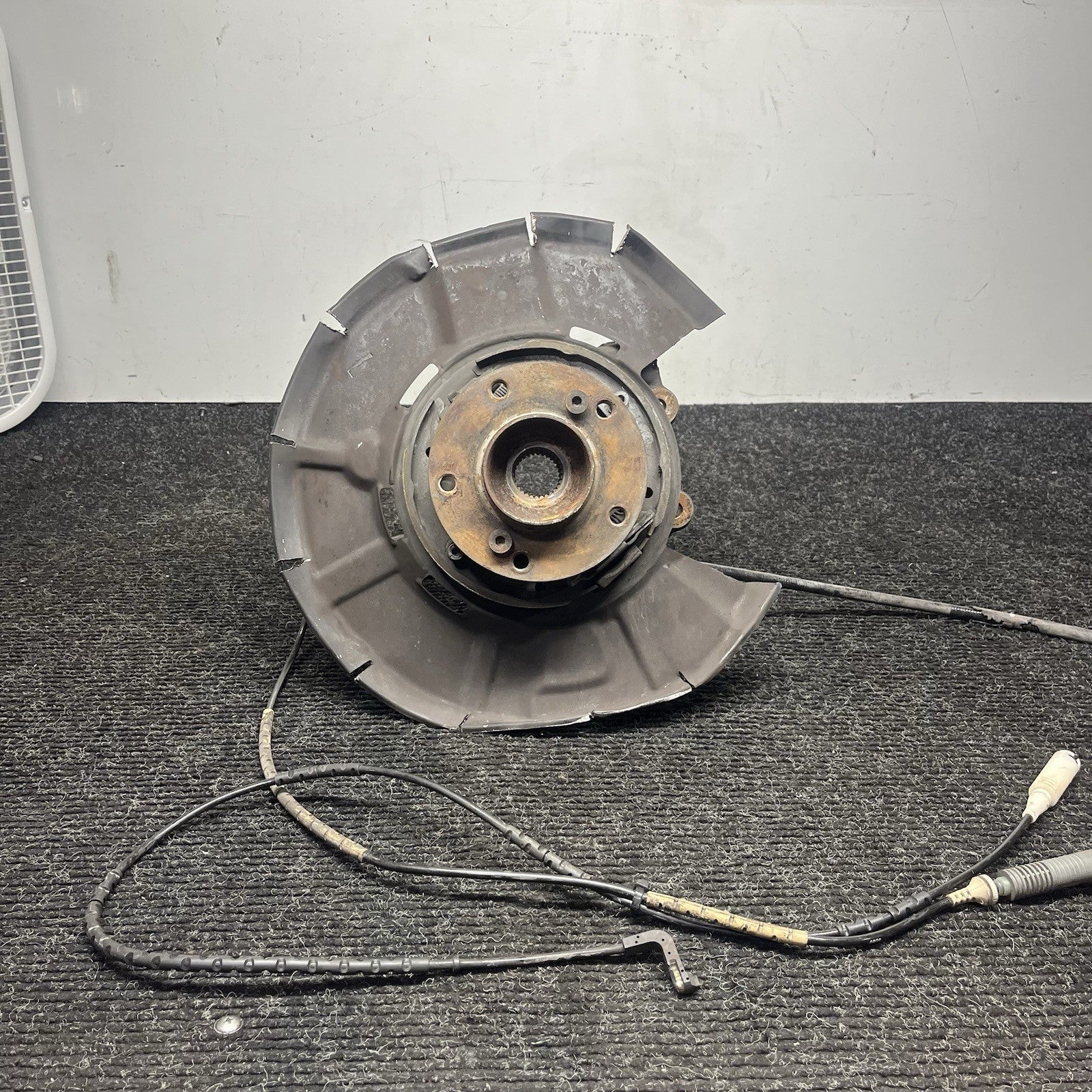 ☑️ 2008-2011 BMW E92 E93 E90 M3 REAR RIGHT SPINDLE KNUCKLE WHEEL HUB BEARING