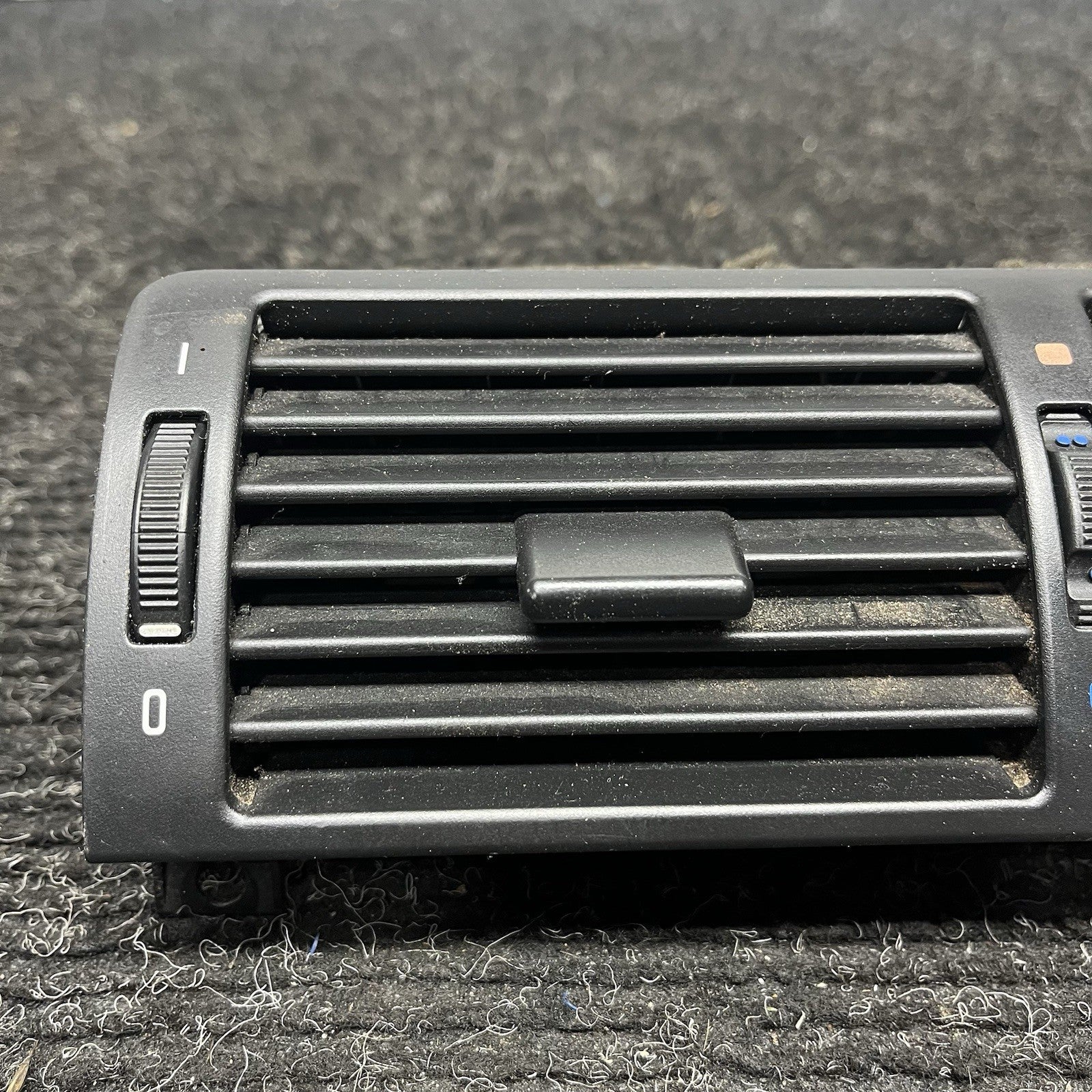 ☑️ 1999-2006 BMW E46 Center Dash Vent Assembly OEM 325 330i 325ci 330ci M3 OEM