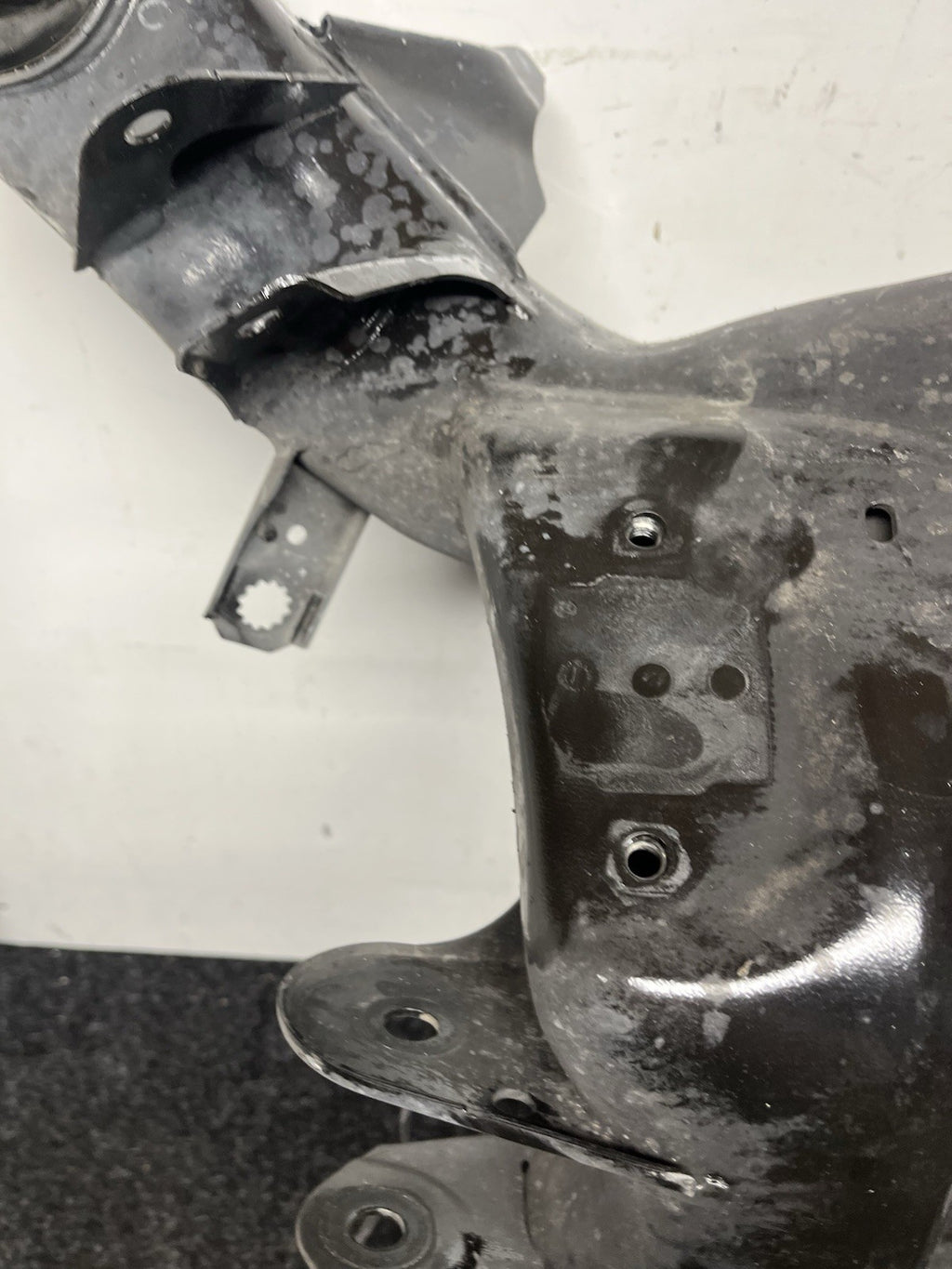 ☑️ 07-13 BMW E90 E92 E93 335I Rear Axle Subframe Crossmember Cradle Carrier OEM