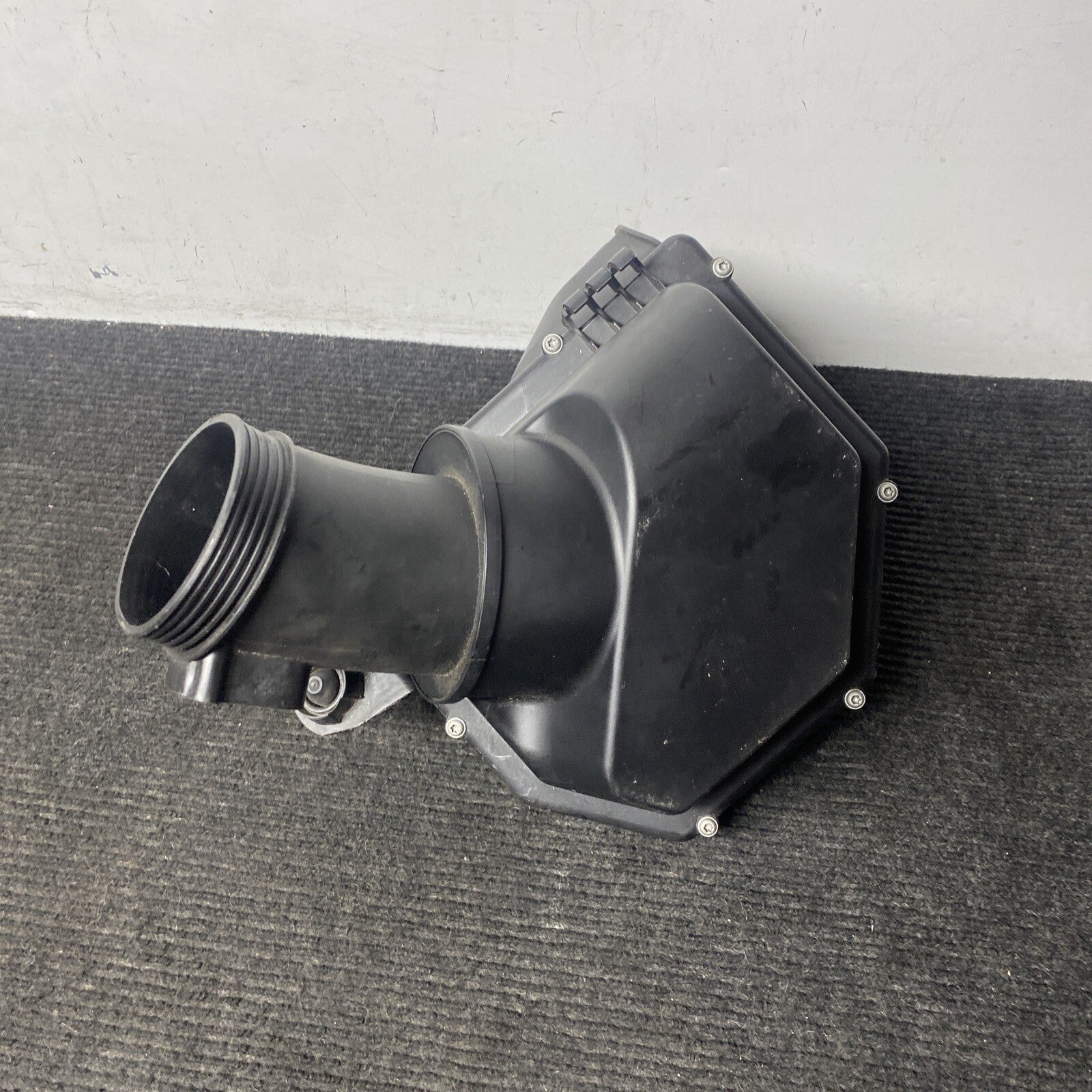 ☑️ OEM BMW M6 F06 F12 F13 M5 F10 S63 Right Side Airbox Air Filter Cleaner Intake