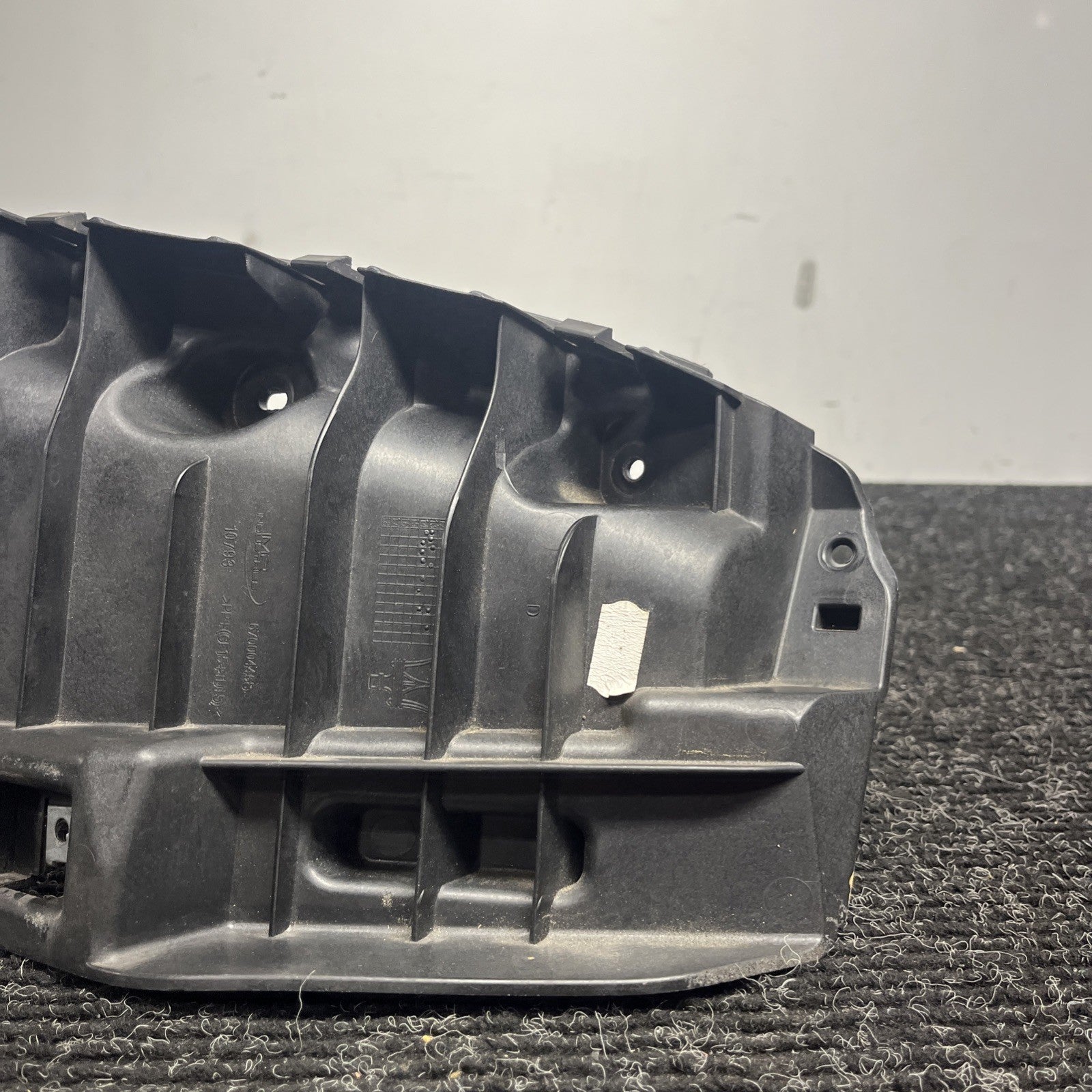 ☑️ 14-21 Maserati Ghibli Rear Left Bumper Mount Support Bracket OEM AK2404120
