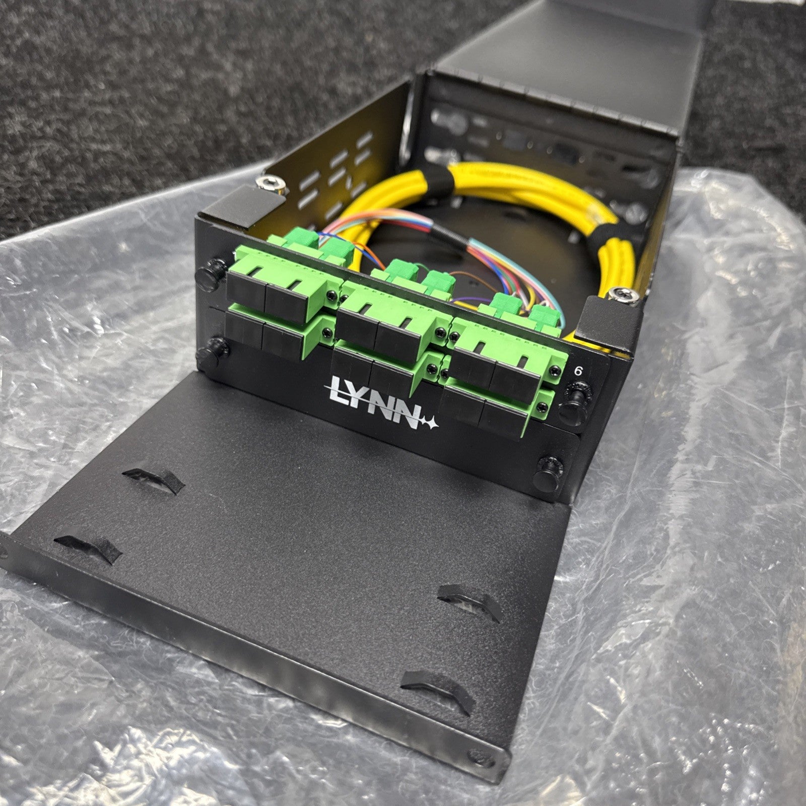 Lynn Electronics 2 LGX 2 Slot Wall Mount Patch Panel - FPP-02-W-18