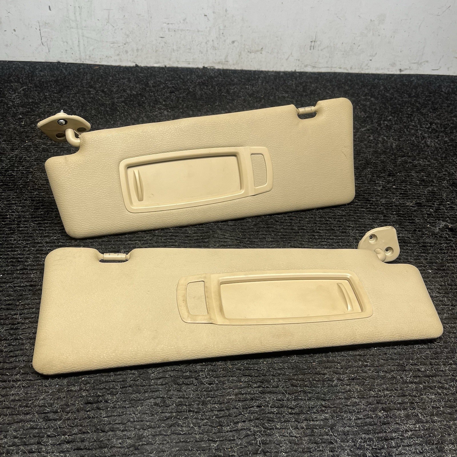 ☑️ 2007-2013 BMW E70 X5 X5M Front Left Right Interior Sun Visor Pair BEIGE OEM
