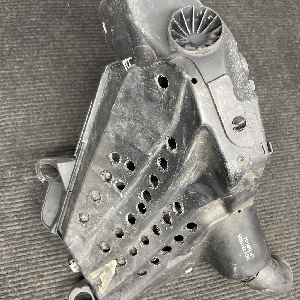 ☑️ 09-11 OEM BMW E90 335d M57 Diesel Engine Air Filter Housing Intake Silencer