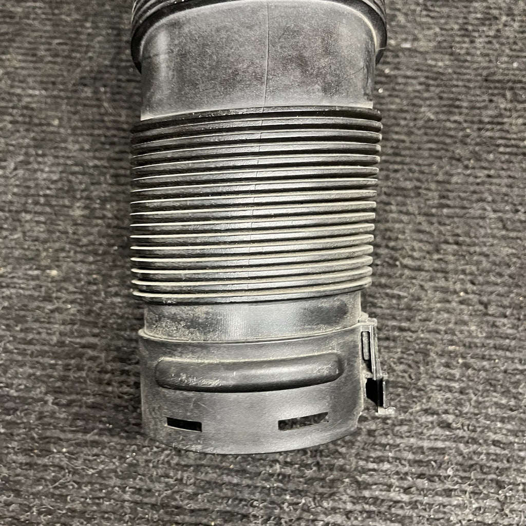 ☑️ 2011-2013 BMW X5 35IX E70 - AIR Intake DUCT / TUBE 7571344