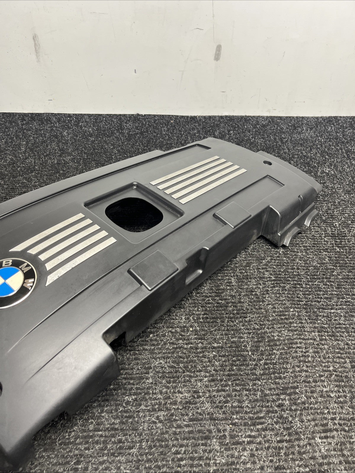 ☑️ OEM BMW E88 E90 E92 E93 Engine Cover N54 Head Cylinder Ignition Coil Covering