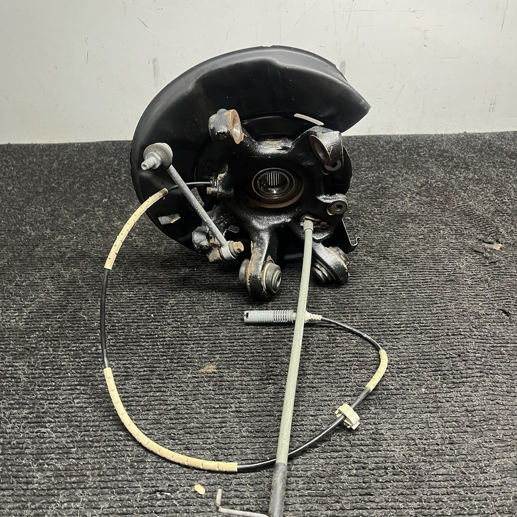 ☑️ 07-13 BMW E82 E88 E90 E92 E93 Rear Driver Hub Spindle Bearing Knuckle OEM