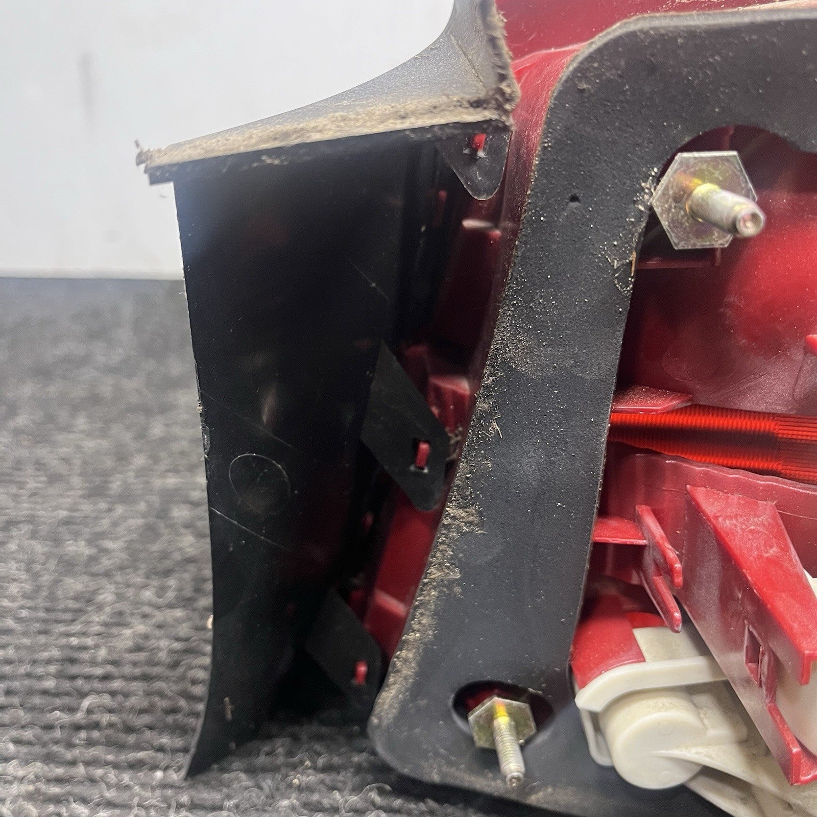☑️ 2006-2008 BMW 325I 328I 335I E90 LEFT DRIVER SIDE TAIL LIGHT 7161955 OEM