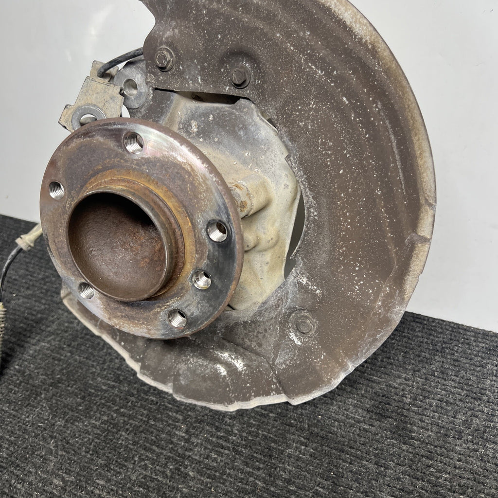 ☑️ 06-13 OEM BMW E82 E90 E92 RWD Front Right Hub Knuckle Wheel Bearing Spindle