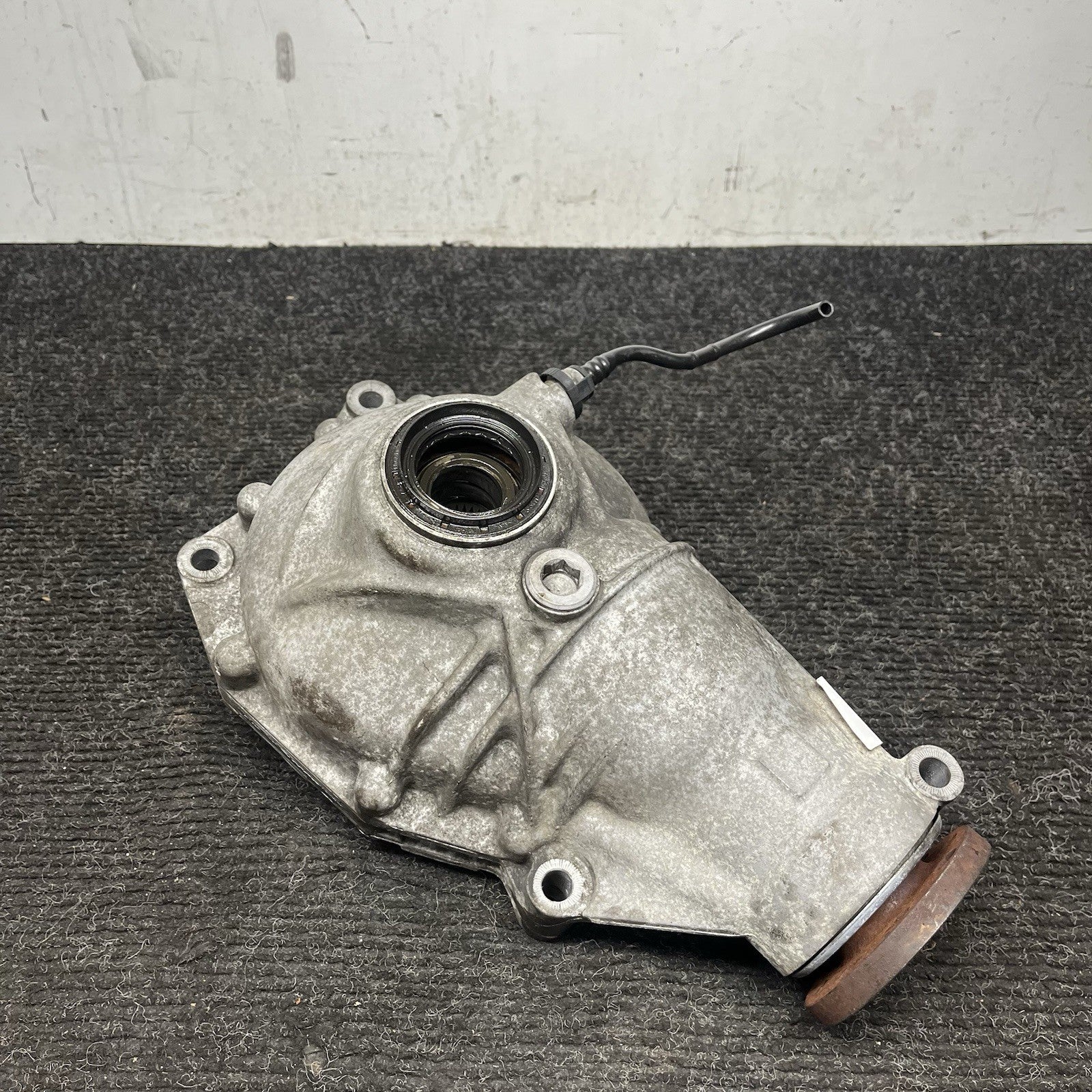 ☑️ 11-13 BMW E70 X5 XDrive35i A/T AWD 3.0L Front Differential Axle Carrier OEM
