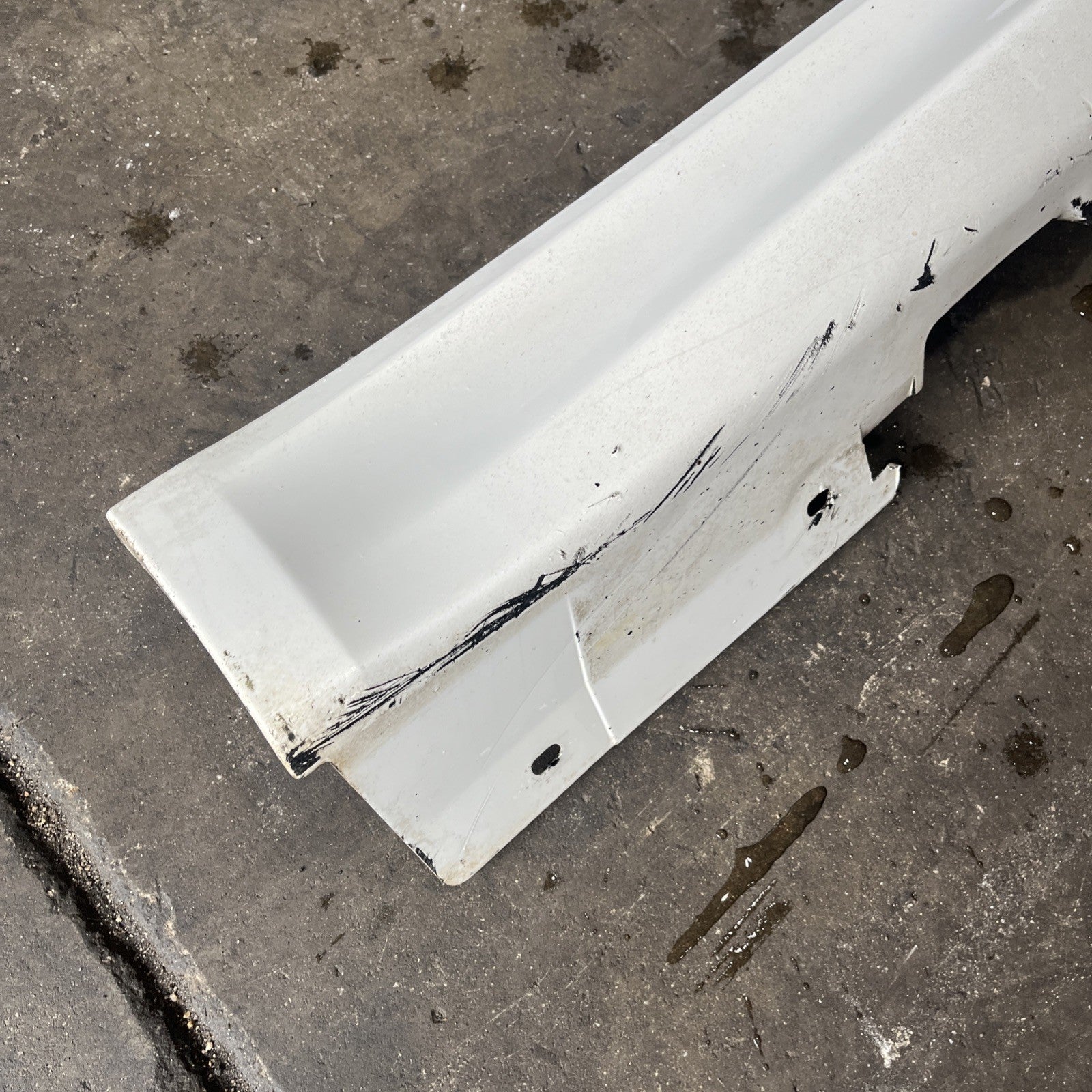 ☑️ 07-13 OEM BMW E92 E93 M3 Left Driver Side Skirt Rocker Panel Mineral White