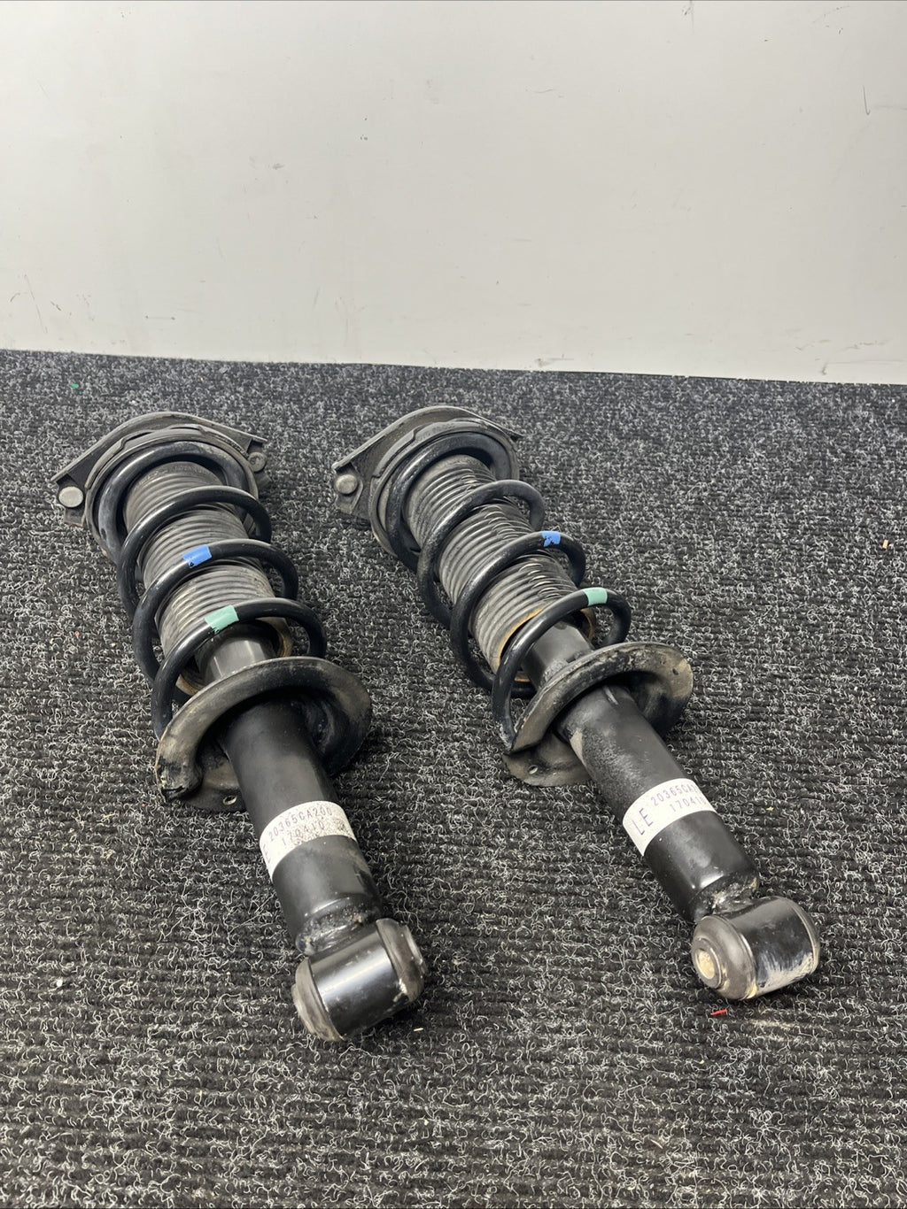 ☑️ OEM Rear Springs/Struts Suspension Subaru BRZ Toyota 86 Scion FRS
