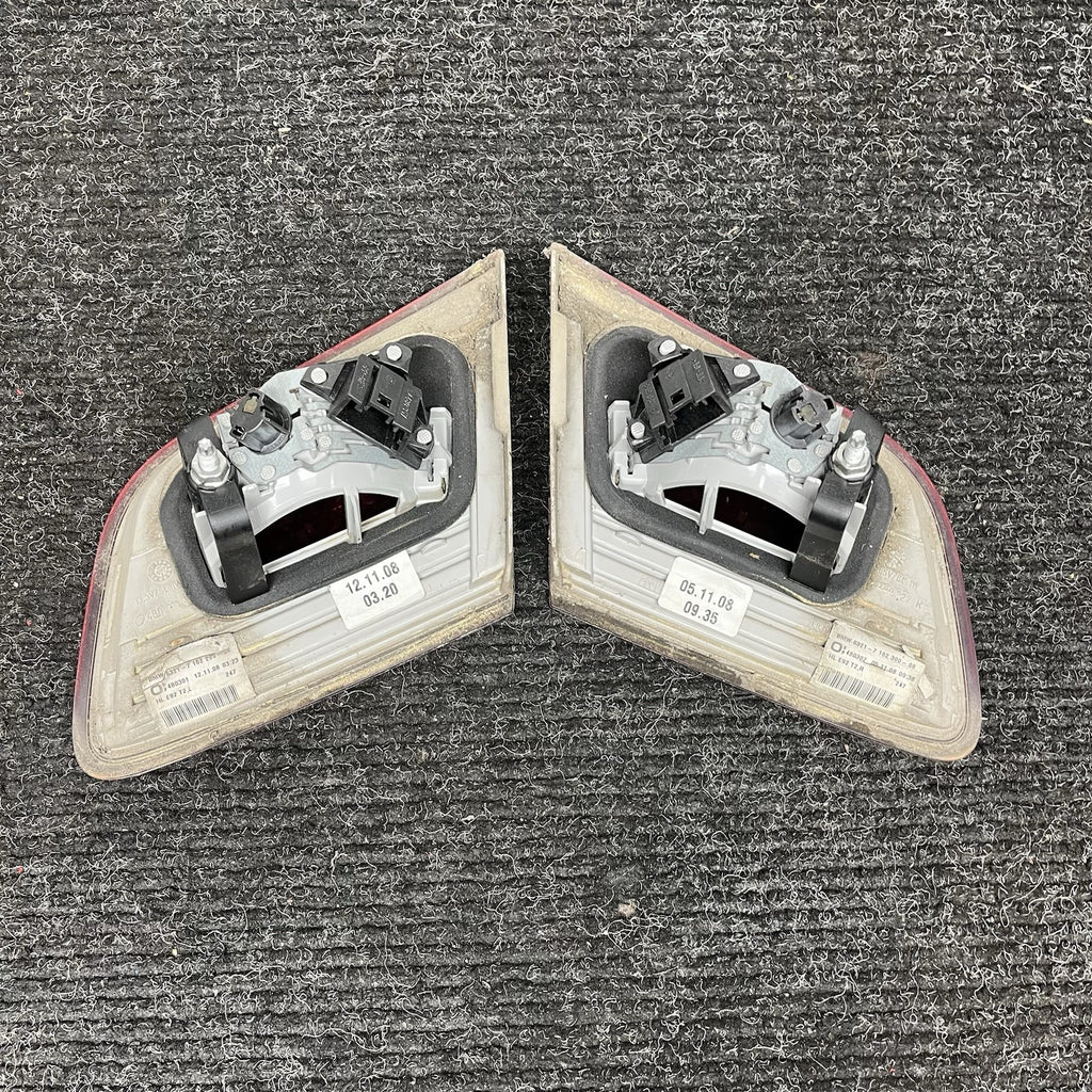 ☑️ 2007-2010 BMW E92 328i 335i COUPE INNER TAIL LIGHT PAIR PRE-LCI OEM NOTE