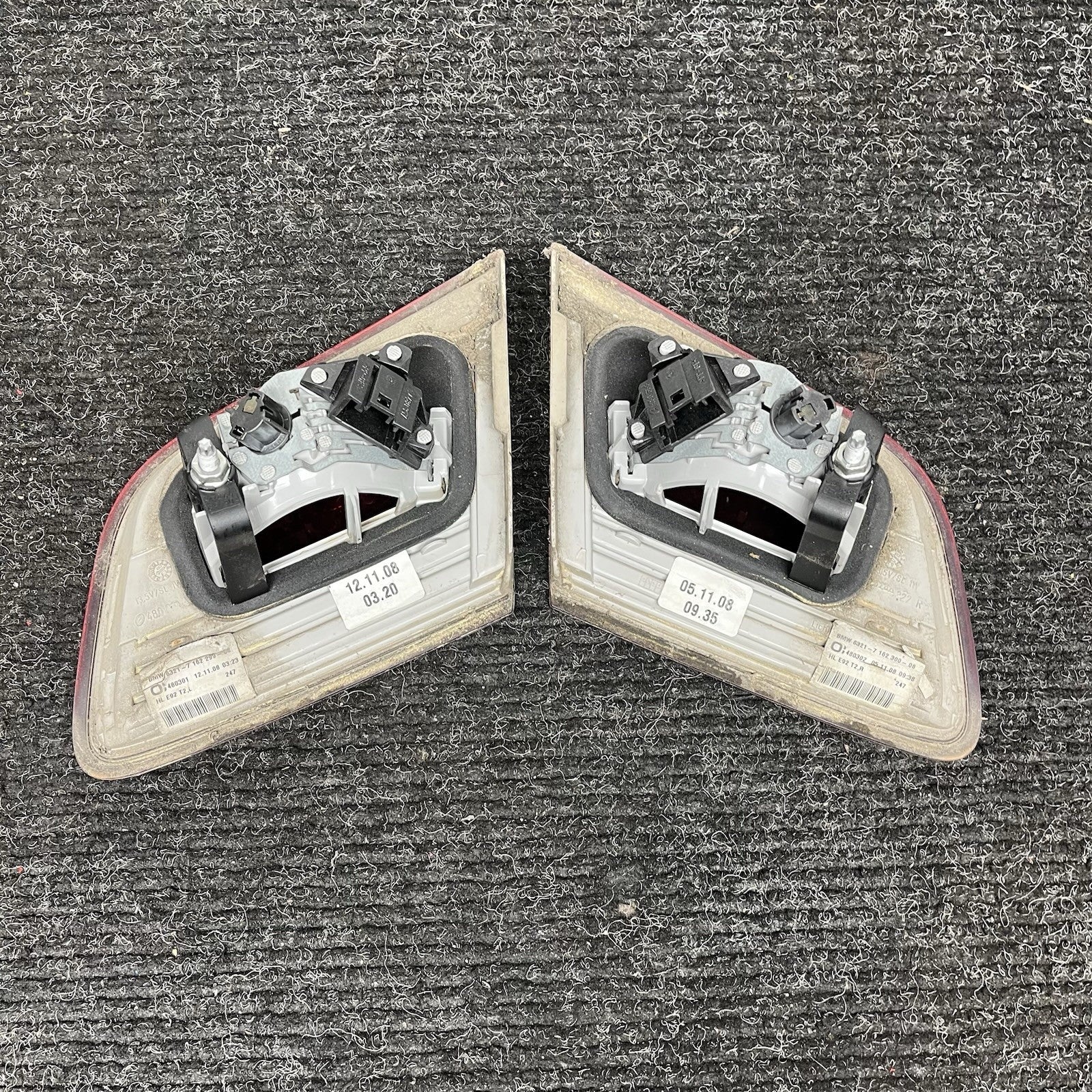 ☑️ 2007-2010 BMW E92 328i 335i COUPE INNER TAIL LIGHT PAIR PRE-LCI OEM NOTE