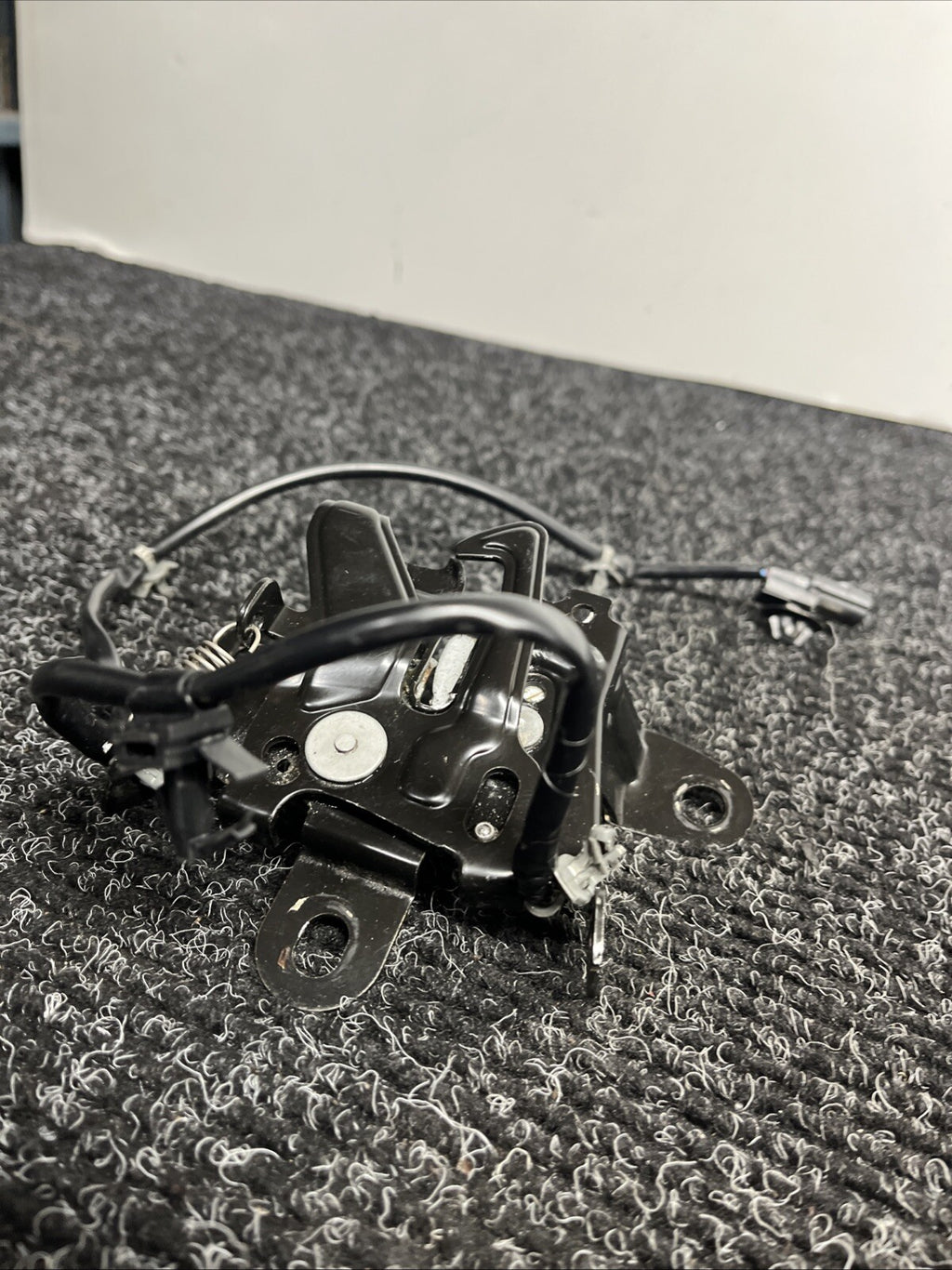 ☑️ 2022 - 2024 TOYOTA GR86 FRONT HOOD RELEASE OPEN LOCK LATCH ACTUATOR OEM