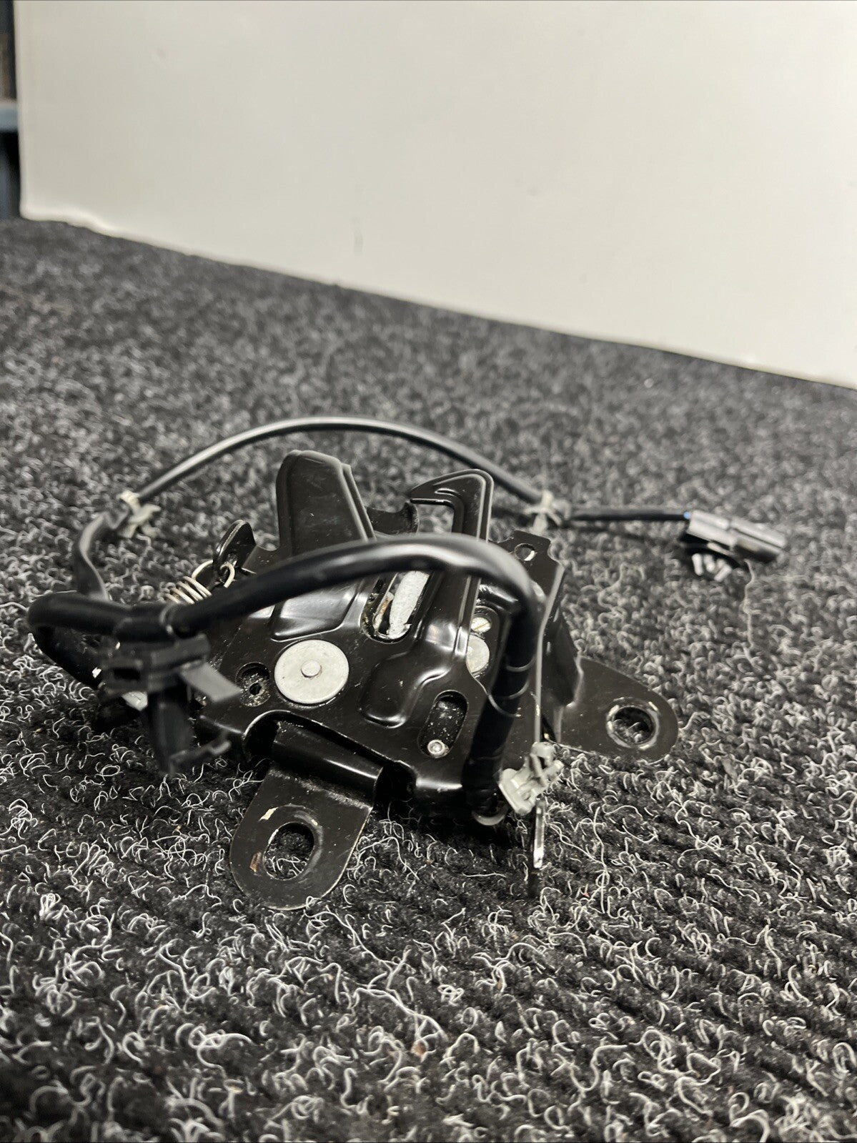 ☑️ 2022 - 2024 TOYOTA GR86 FRONT HOOD RELEASE OPEN LOCK LATCH ACTUATOR OEM