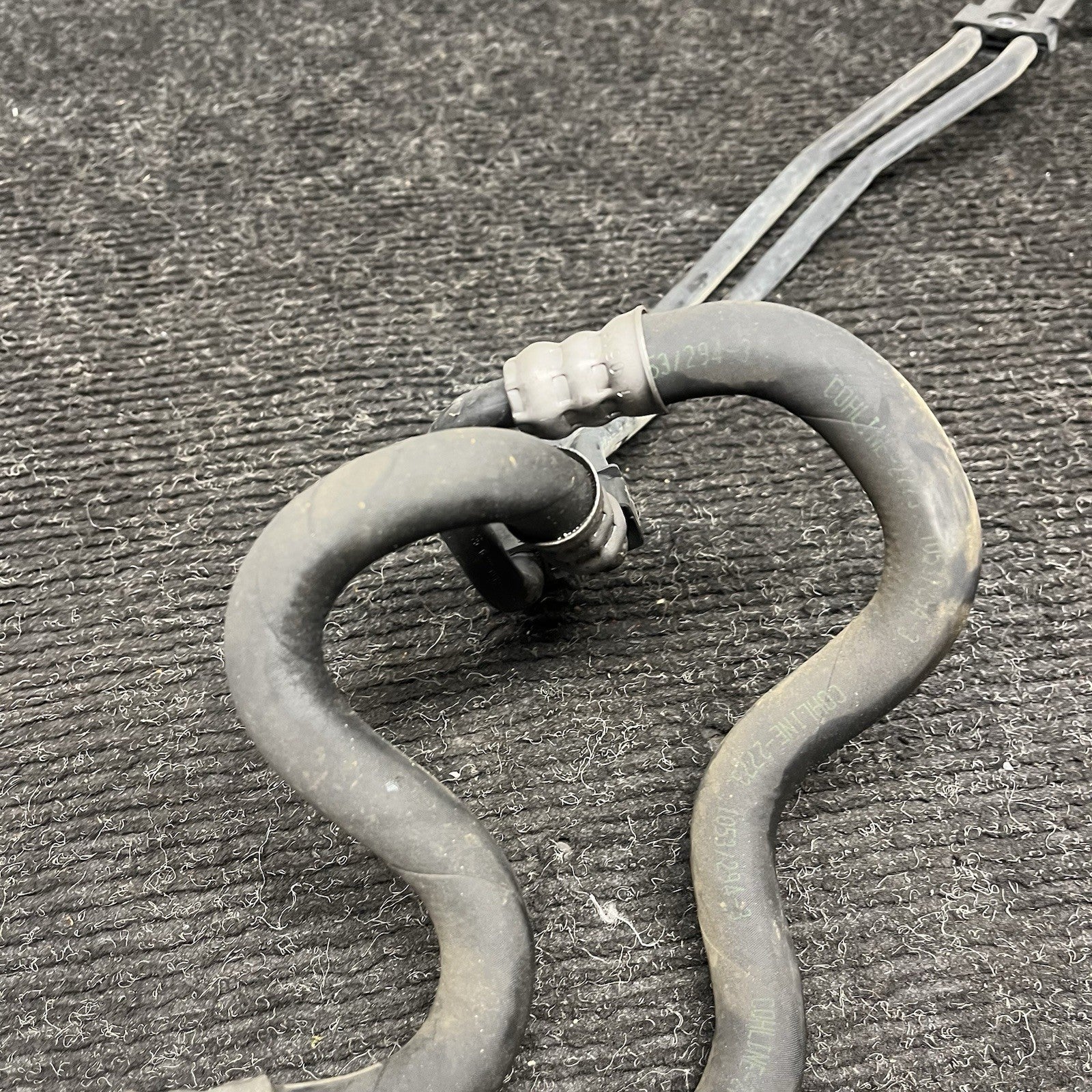 ☑️ BMW E90 E92 E91 328i N52 Automatic Transmission Oil Cooler Lines RWD OEM