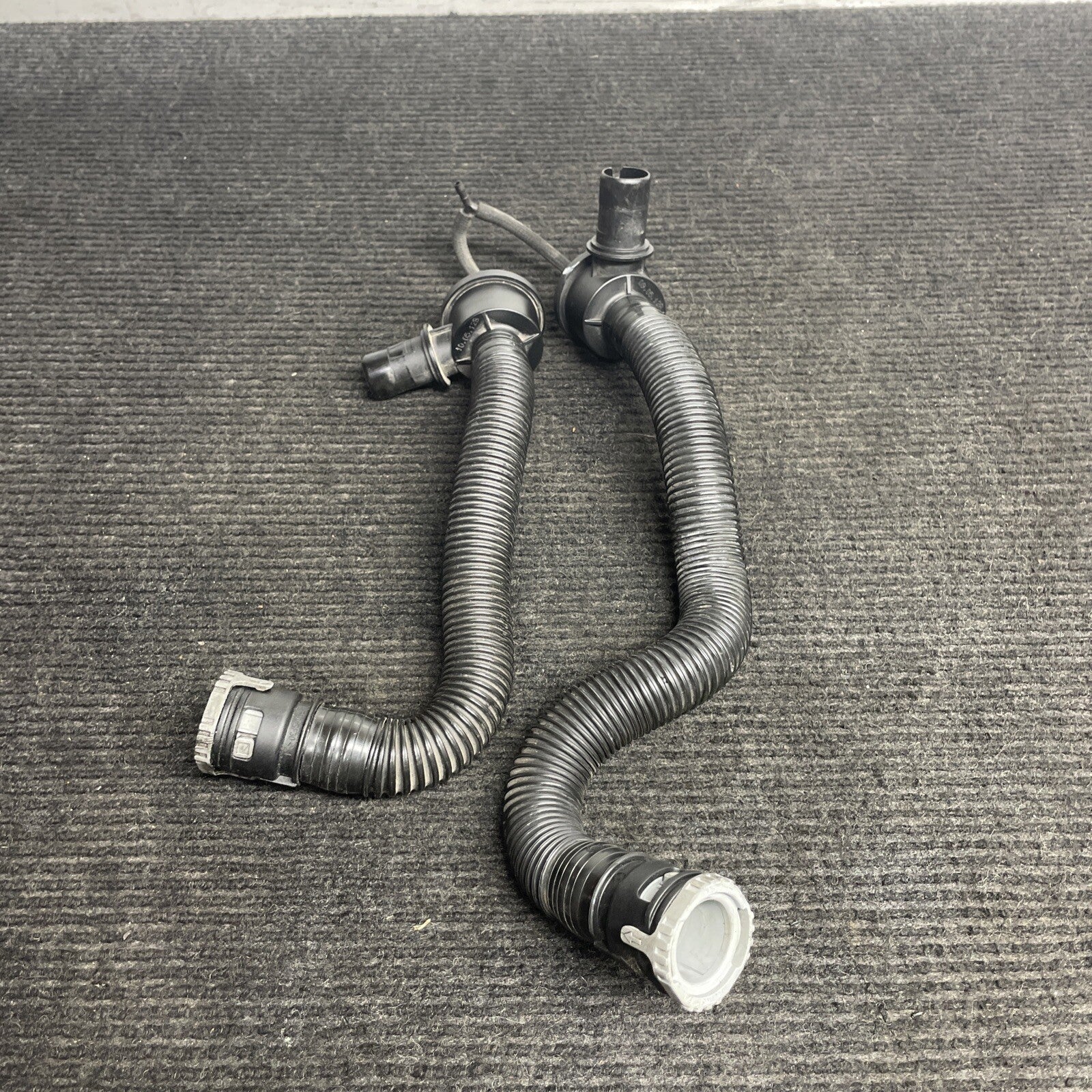 ☑️ 07-10 OEM BMW E90 E92 E93 335 Charge Pipe Diverter Valves Induction Pipe N54
