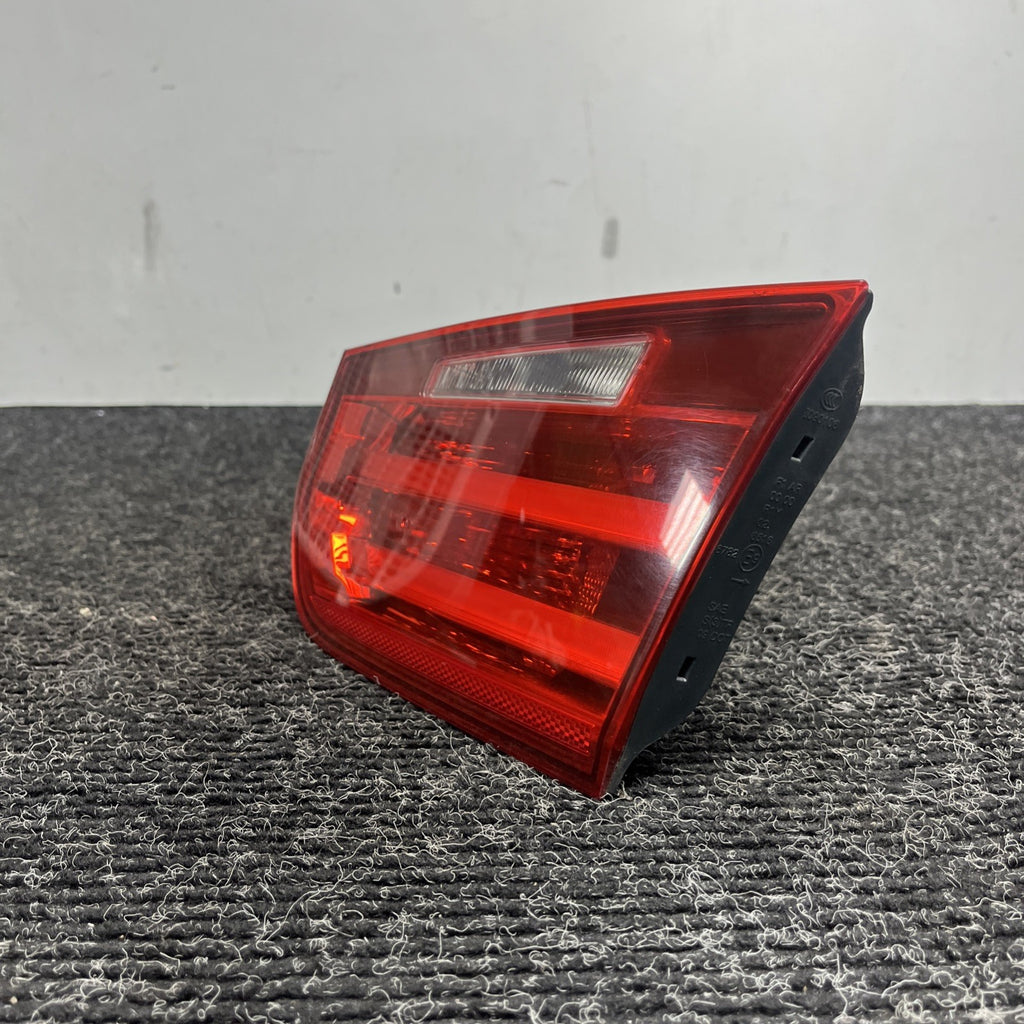 ☑️ 12-15 OEM BMW F30 F80 M3 Sedan Rear Passenger Side Inner Trunk Tail Light
