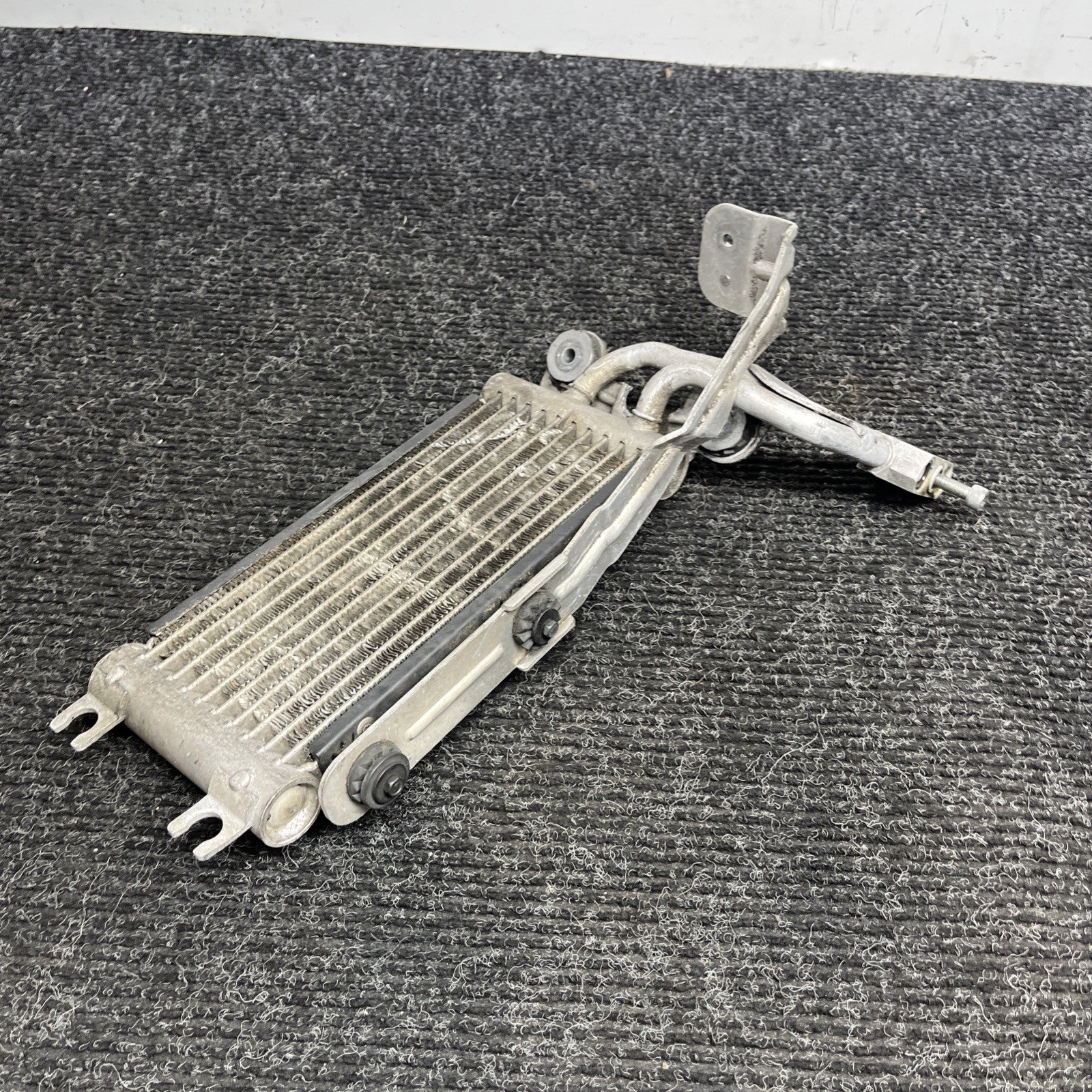 ☑️ 07-15 BMW OEM E90 E92 X1 S65 N54 N55 Right Engine Oil Cooler Radiator