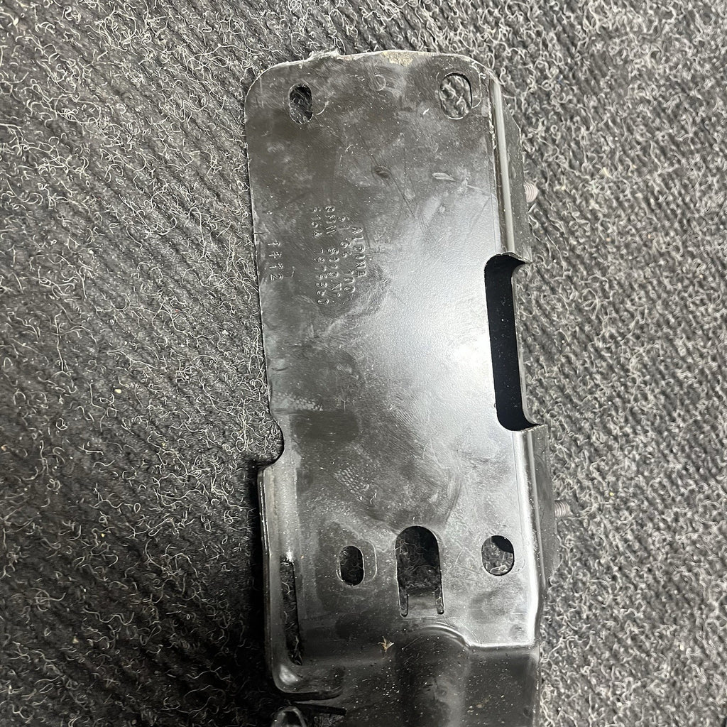 ☑️ 11-13 OEM BMW E92 E93 335is Radiator Support Left Driver Plate Bracket Mount