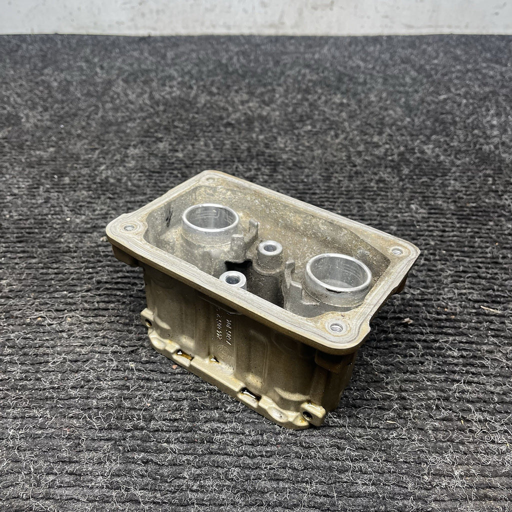 ☑️ OEM BMW E82 E92 F30 F32 F80 F82 Engine N55 S55 Spark Plug Housing Recess