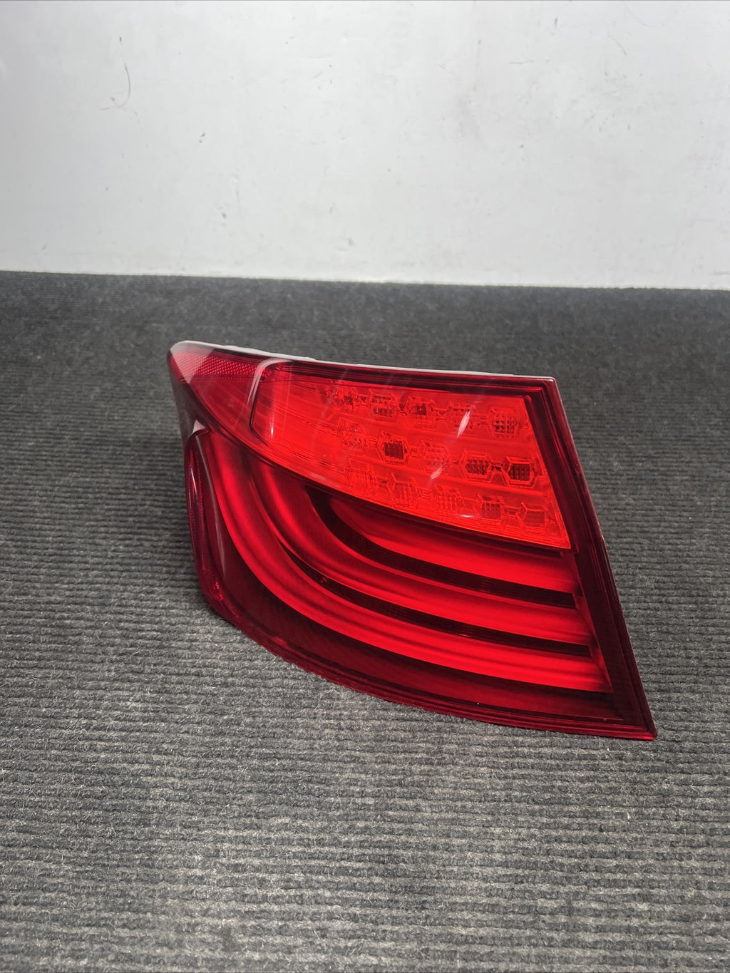 ☑️ 11-13 OEM BMW F10 528 535 550 M5 AH5 Rear Left Driver Side Outer Tail Light
