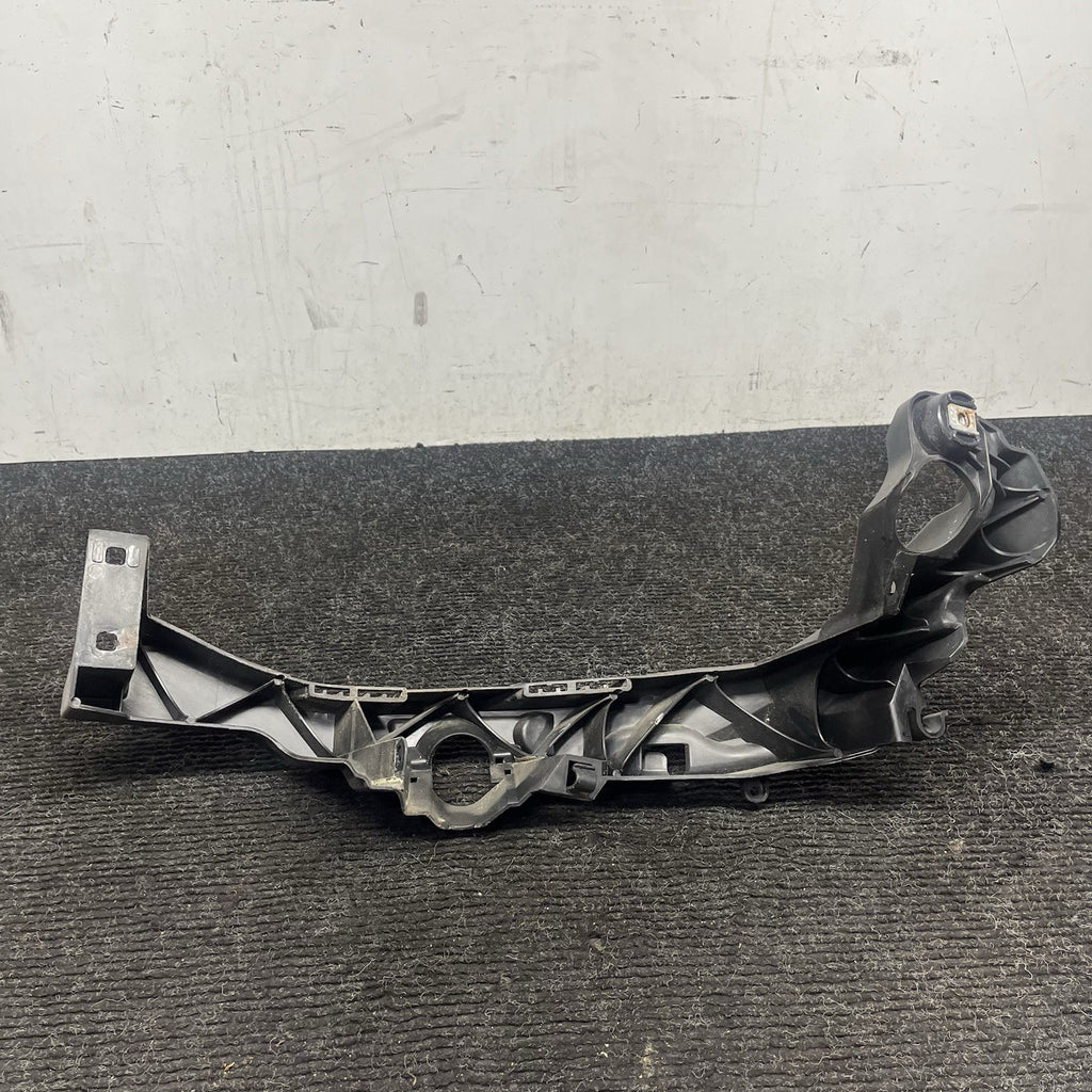 ☑️ 07-10 OEM BMW E92 E93 328 335 Right Passenger Headlight Bracket Carrier Mount
