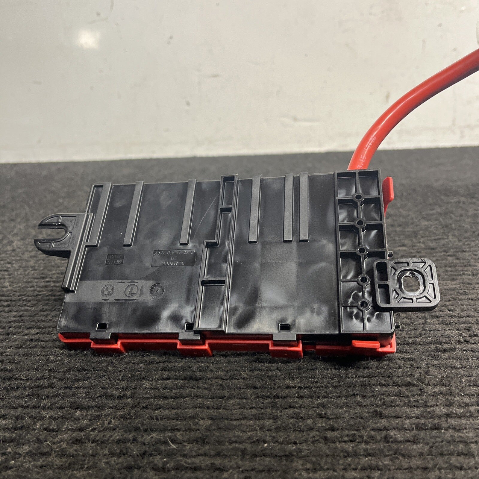 ☑️ 11-19 OEM BMW F22 F23 F30 F32 F36 F80 F82 F87 Positive Battery Power Fuse Box