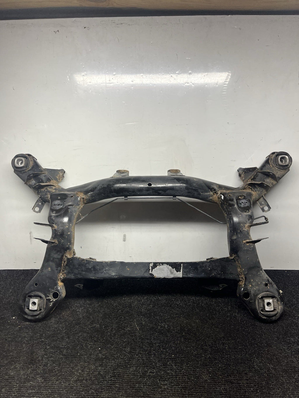 ☑️ 03-13 BMW E90 E92 E93 335I Rear Axle Subframe Crossmember Cradle Carrier OEM