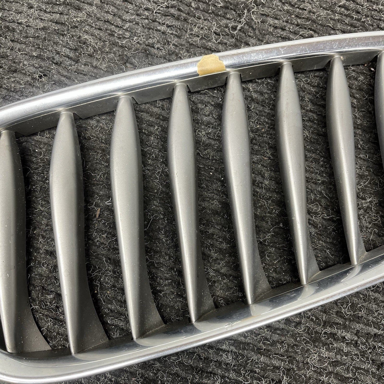 ☑️ 2003-2008 BMW Z4 Left Driver Side Grille Set OEM - 51137018218 W 7117757