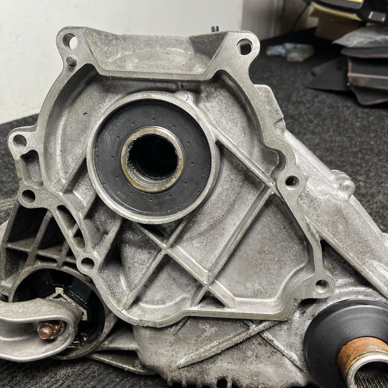 ☑️ 2011-2012 BMW X5 X6 3.0 N55 Transfer Case 27107635753 OEM Used