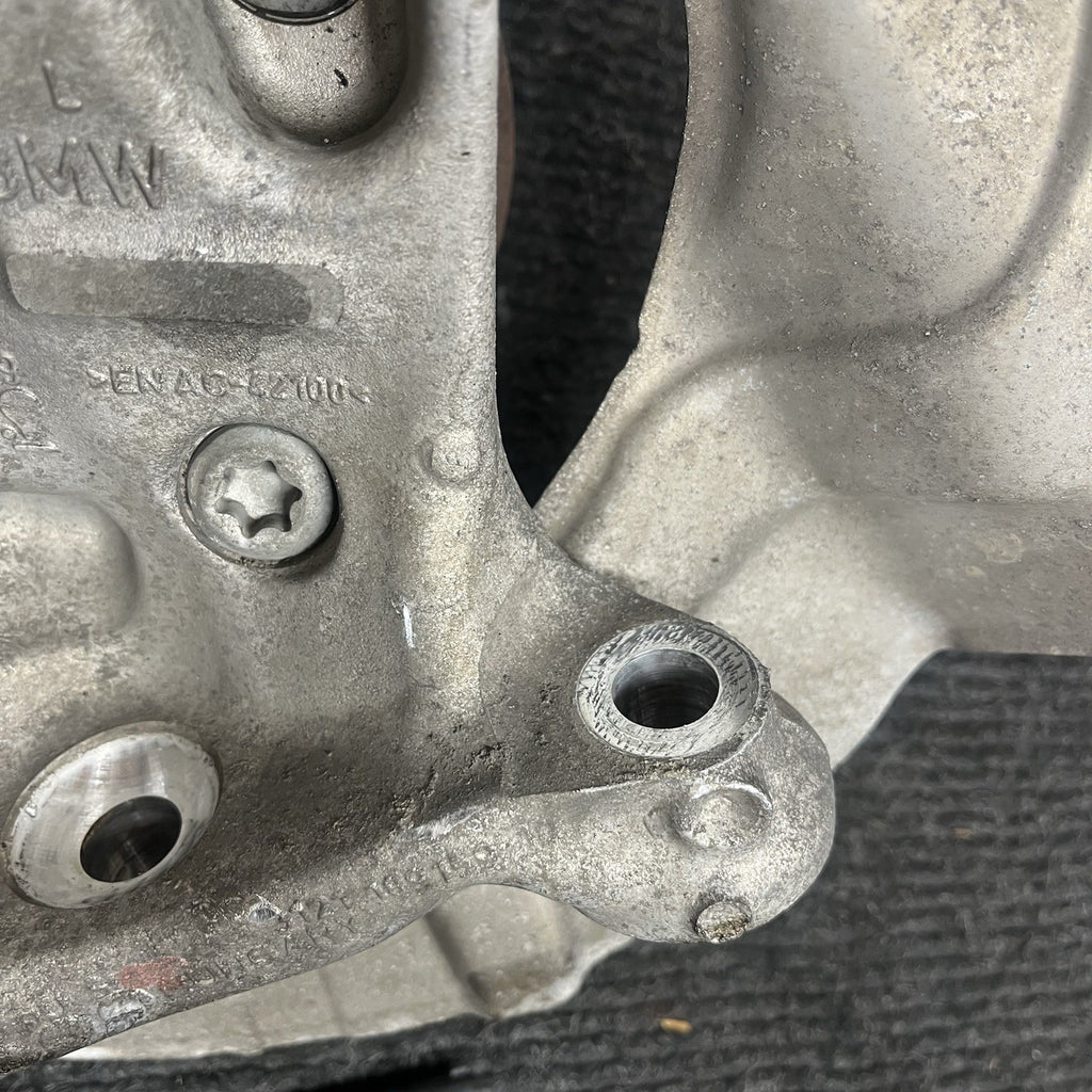 ☑️ 14-17 BMW F22 F23 M235i Front Left Driver Spindle Knuckle Hub RWD OEM