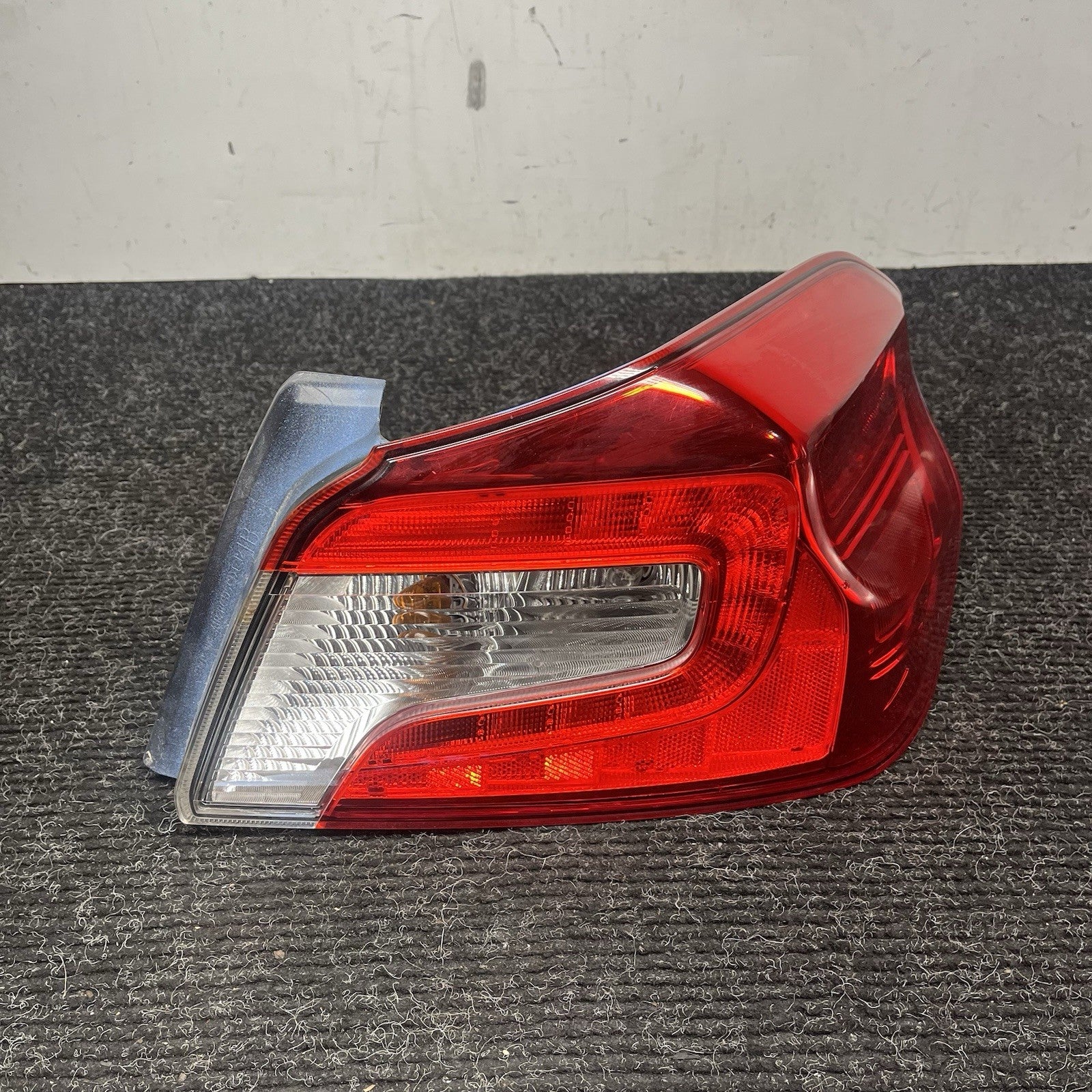 ☑️ 2015 Subaru WRX STI 2.5L Right Hand Rear Turn Signal/Taillight Assembly OEM