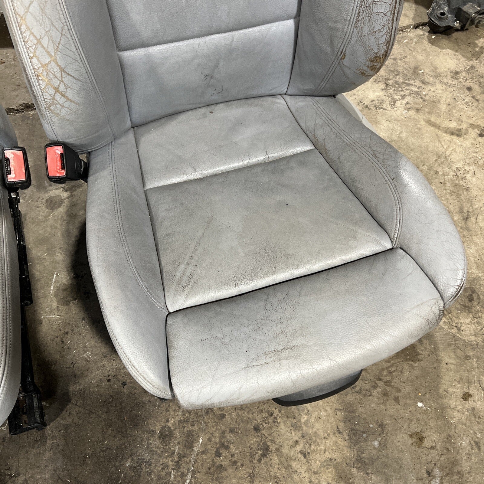 ☑️ 2008-2013 BMW E82 1-Series Coupe Leather Front Sport Seat Pair Grey OEM