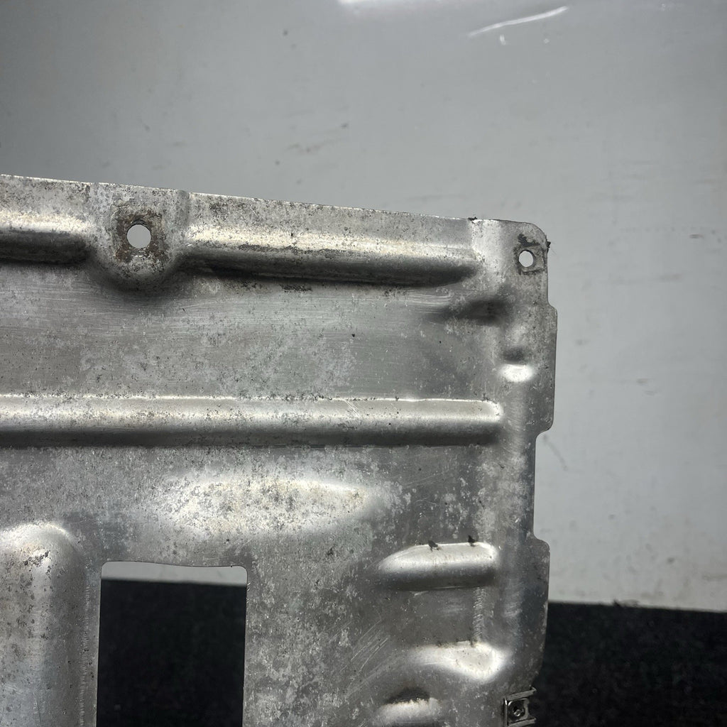 ☑️ 2007-2013 BMW X5 - Center Underbody Shield Panel / Liner 7158386