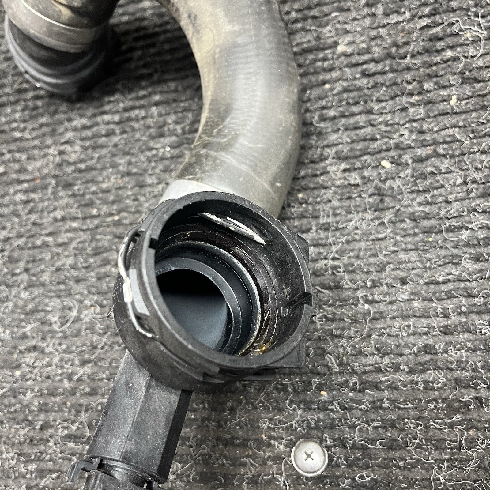 ☑️ 06-10 BMW E90 E91 325i 328i Lower Radiator Hose W Sensor Unit 7533978 OEM
