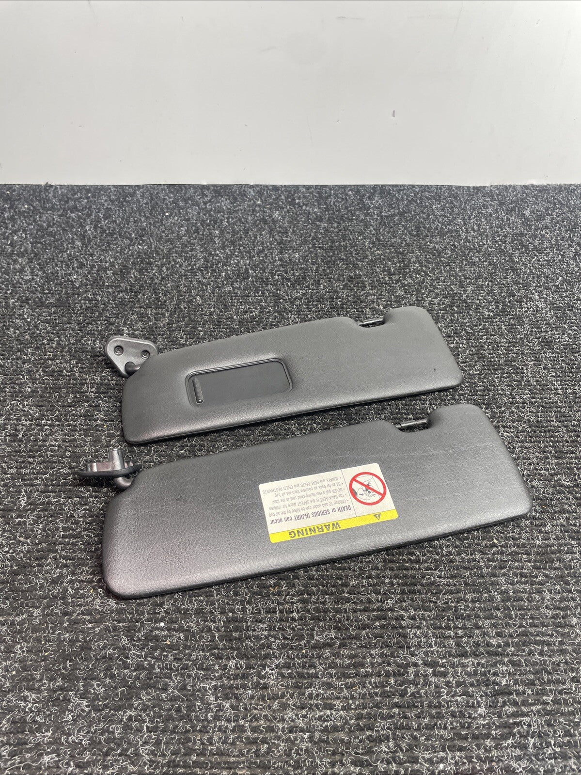 ☑️ 01-06 BMW E46 3-SERIES CONVERTIBLE SET OF 2 FRONT LEFT & RIGHT SUN VISOR OEM