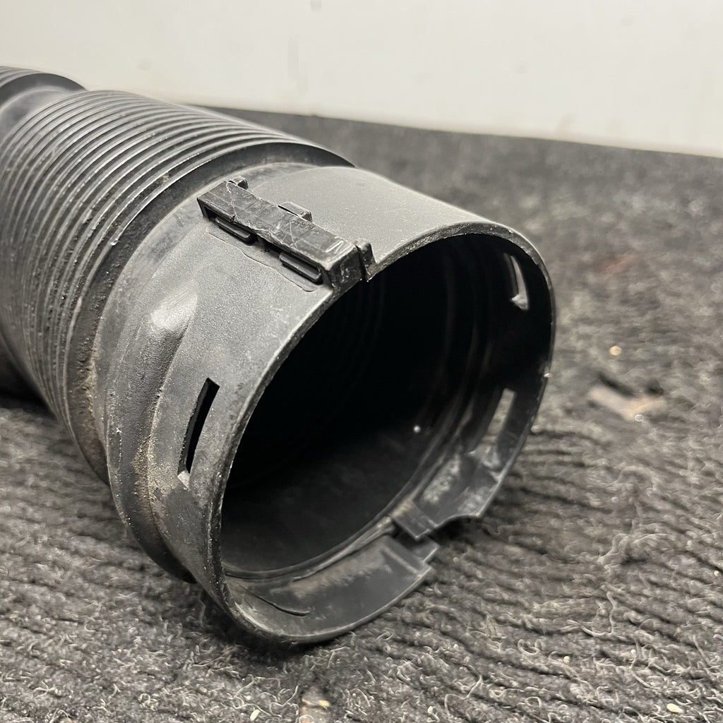 ☑️ 2011-2013 BMW X5 35IX E70 - AIR Intake DUCT / TUBE 7571344