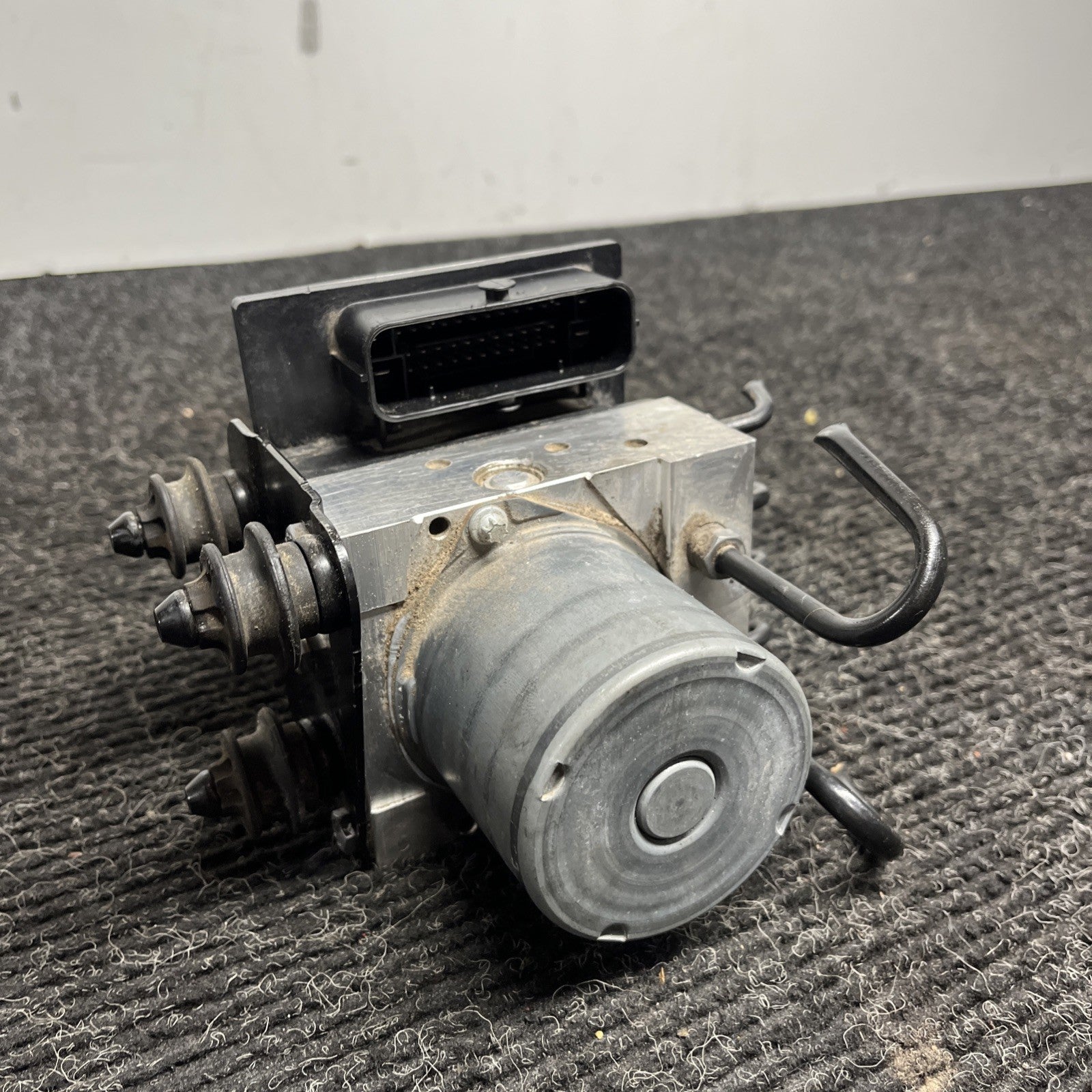 ☑️ 13-14 AUDI A4 A5 S4 S5 (B8 8K 8T) QUATTRO AWD - ABS ESP BRAKE PUMP w/ MODULE