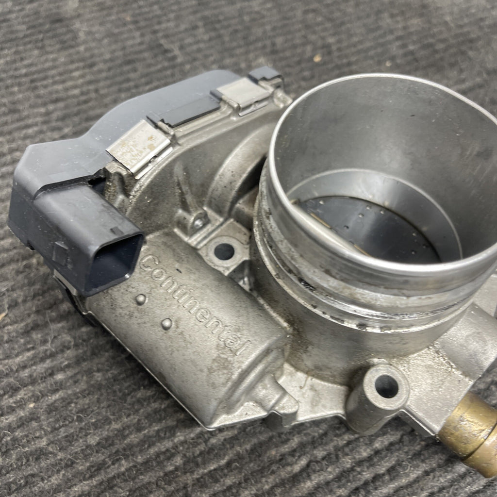 2013 - 2015 BMW 328i 528i X3 X5 Z4 Engine Throttle Body 2.0L 13547588625 OEM