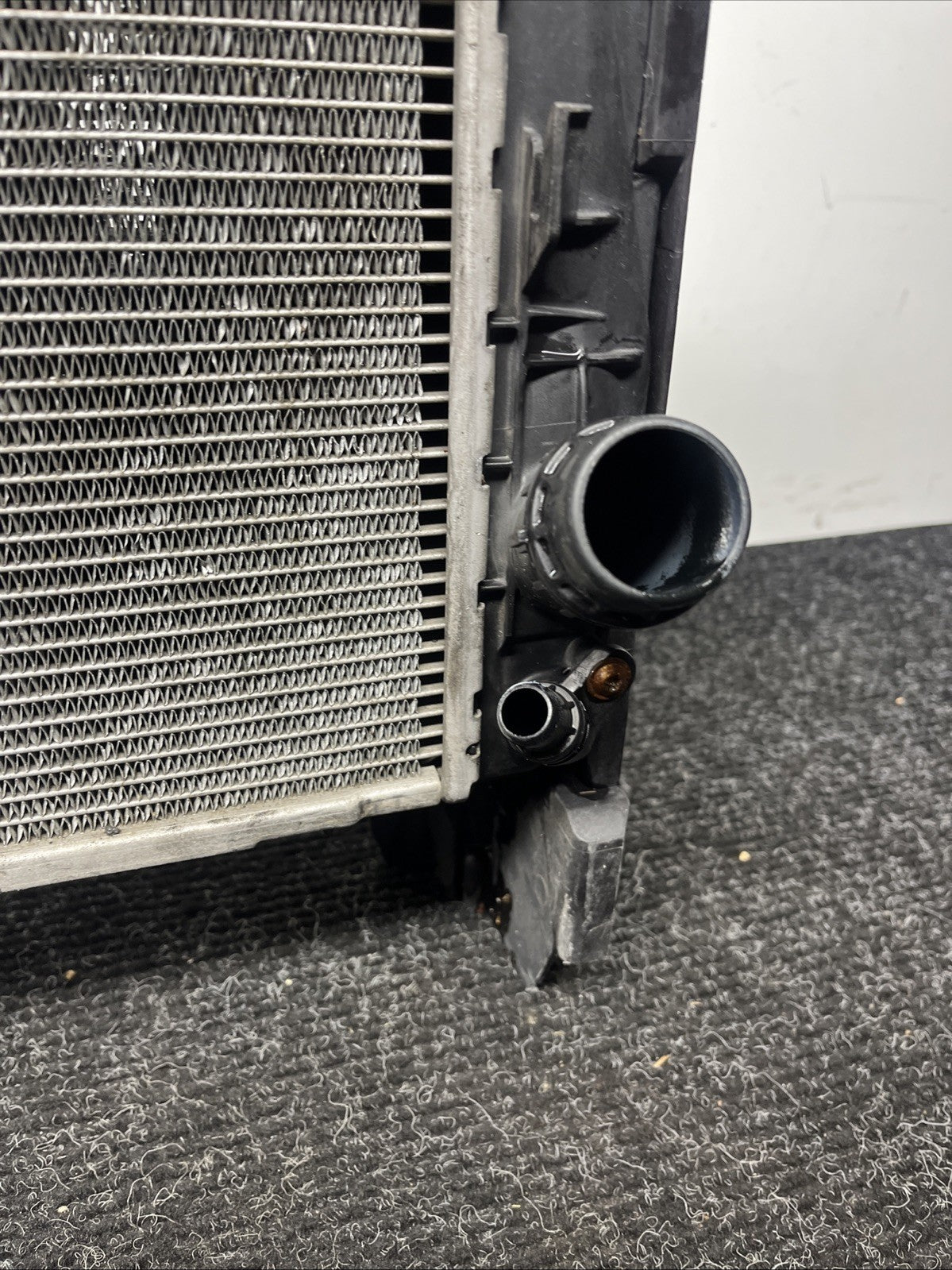 ☑️ 07-13 BMW E92 N54 335i RADIATOR A/T TRANSMISSION OIL COOLER W CONDENSER OEM